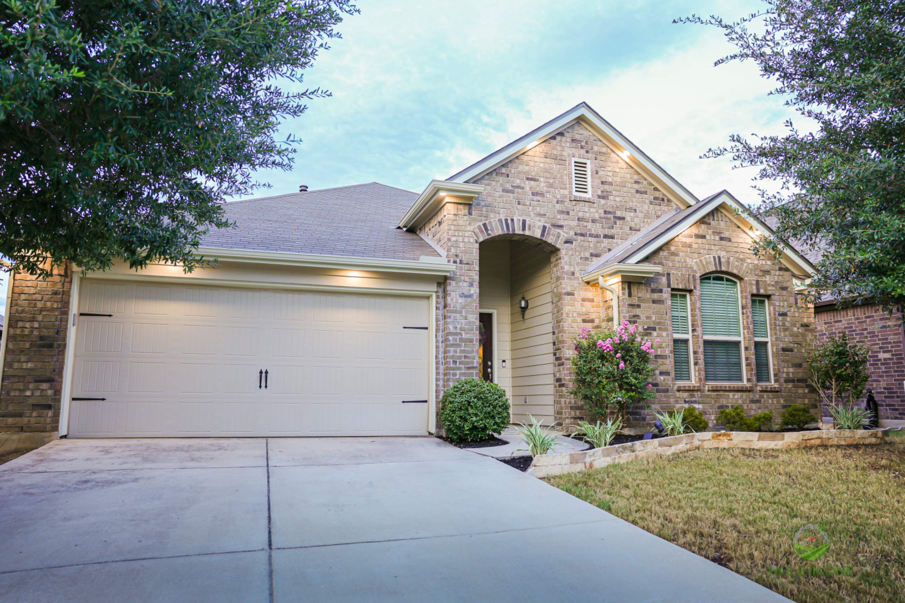 Wortham Oaks, San Antonio Tx. by Hole In One Lawns, LLC