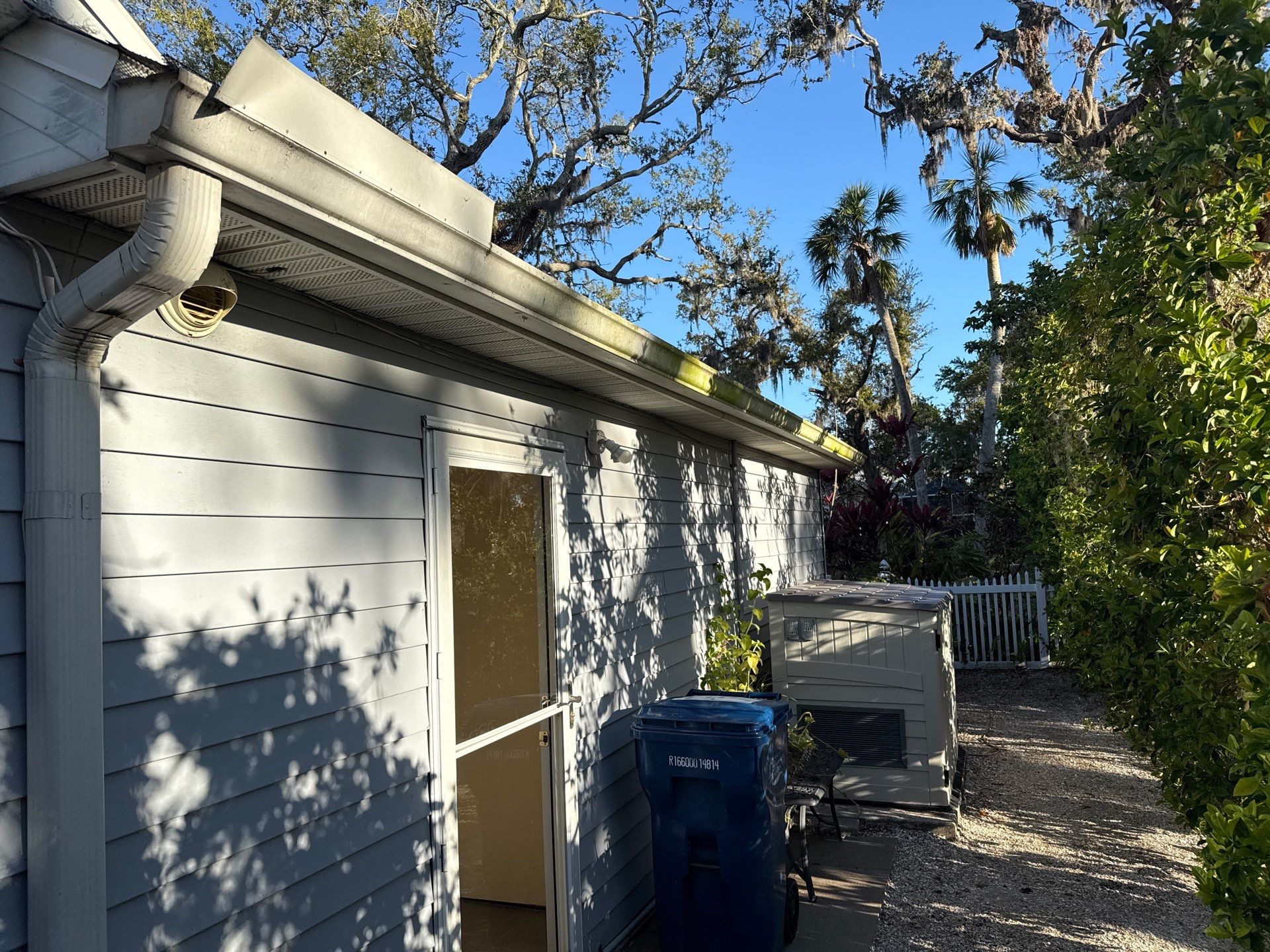 🏡 From Green to Clean! 🌊 Epic House & Pool Cage Cleaning on the Manatee River | Ellenton, FL 💦 by Sunshine AquaWash
