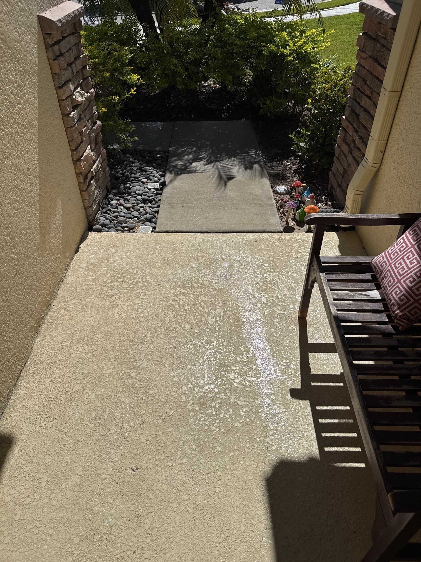 Concrete Driveway, Sidewalk, and Entryway Cleaning in Raven Crest, Bradenton, FL by Sunshine AquaWash