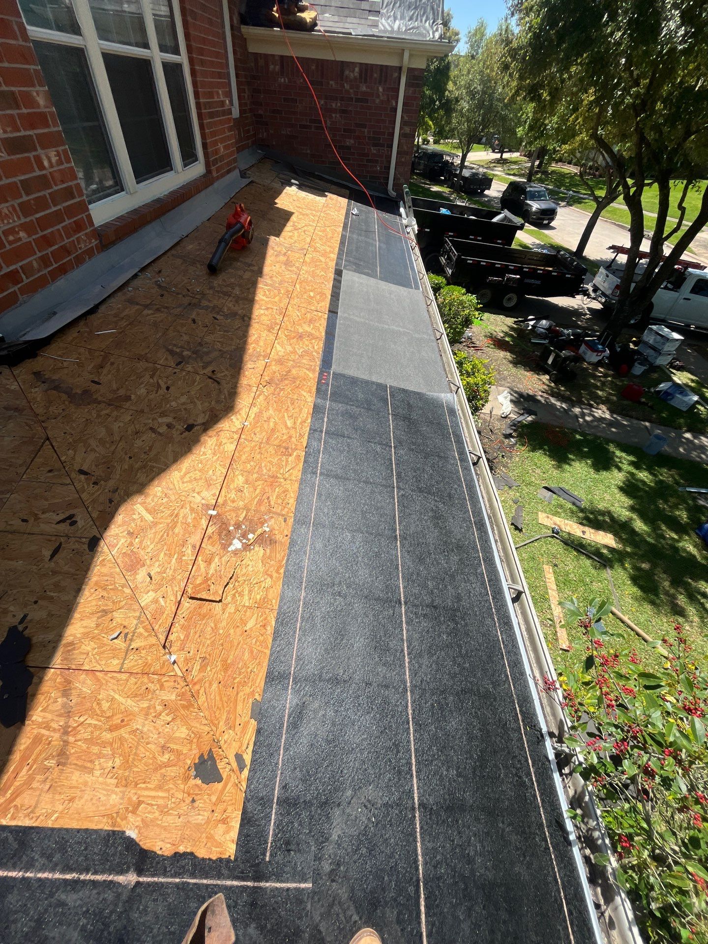 Residential Roofing Installation using Owen's Corning Duration (Lifetime) Shingles by Roof Repair Company