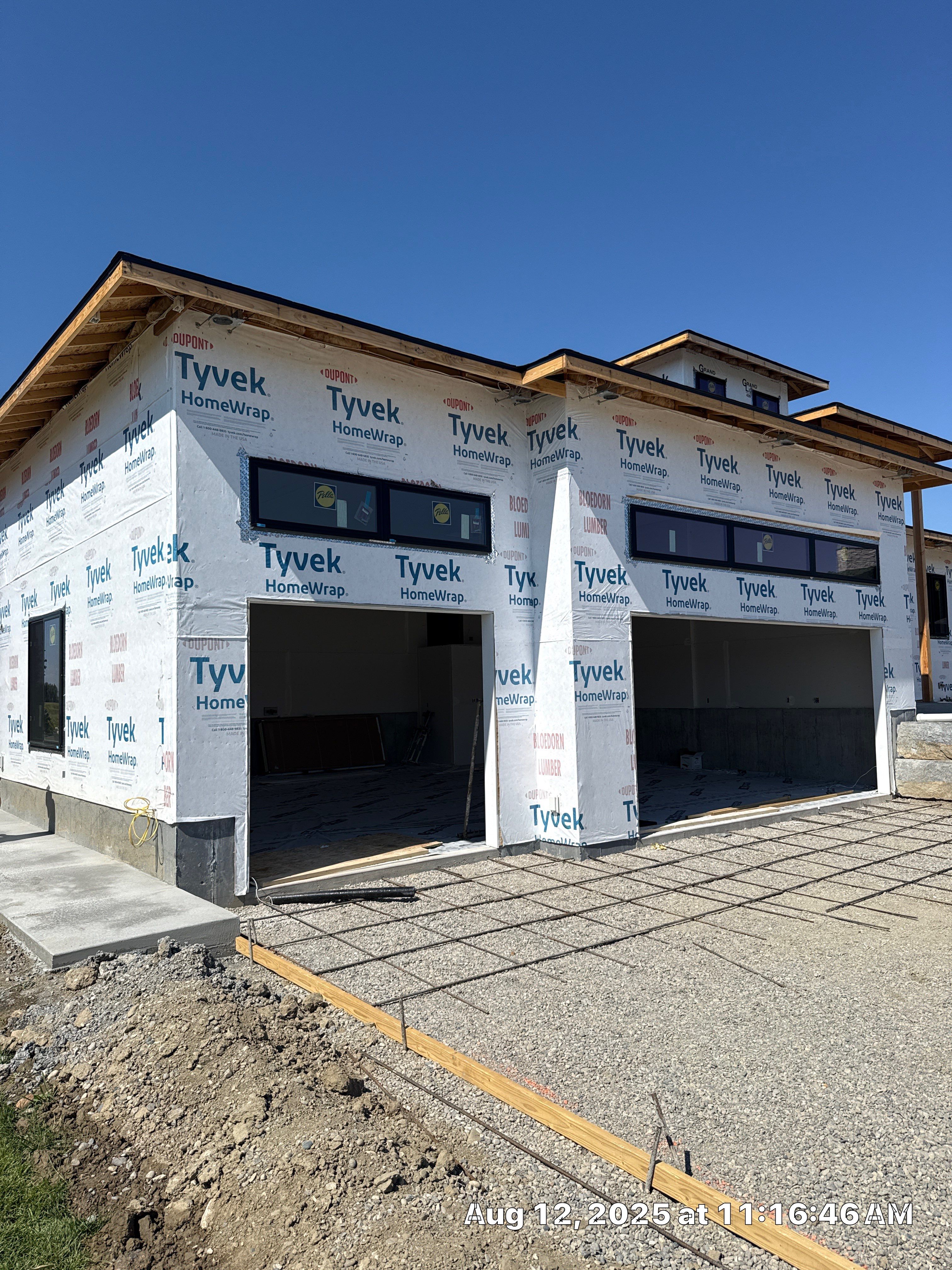 New Construction LP Smartside by Plankwalker Siding & Roofing