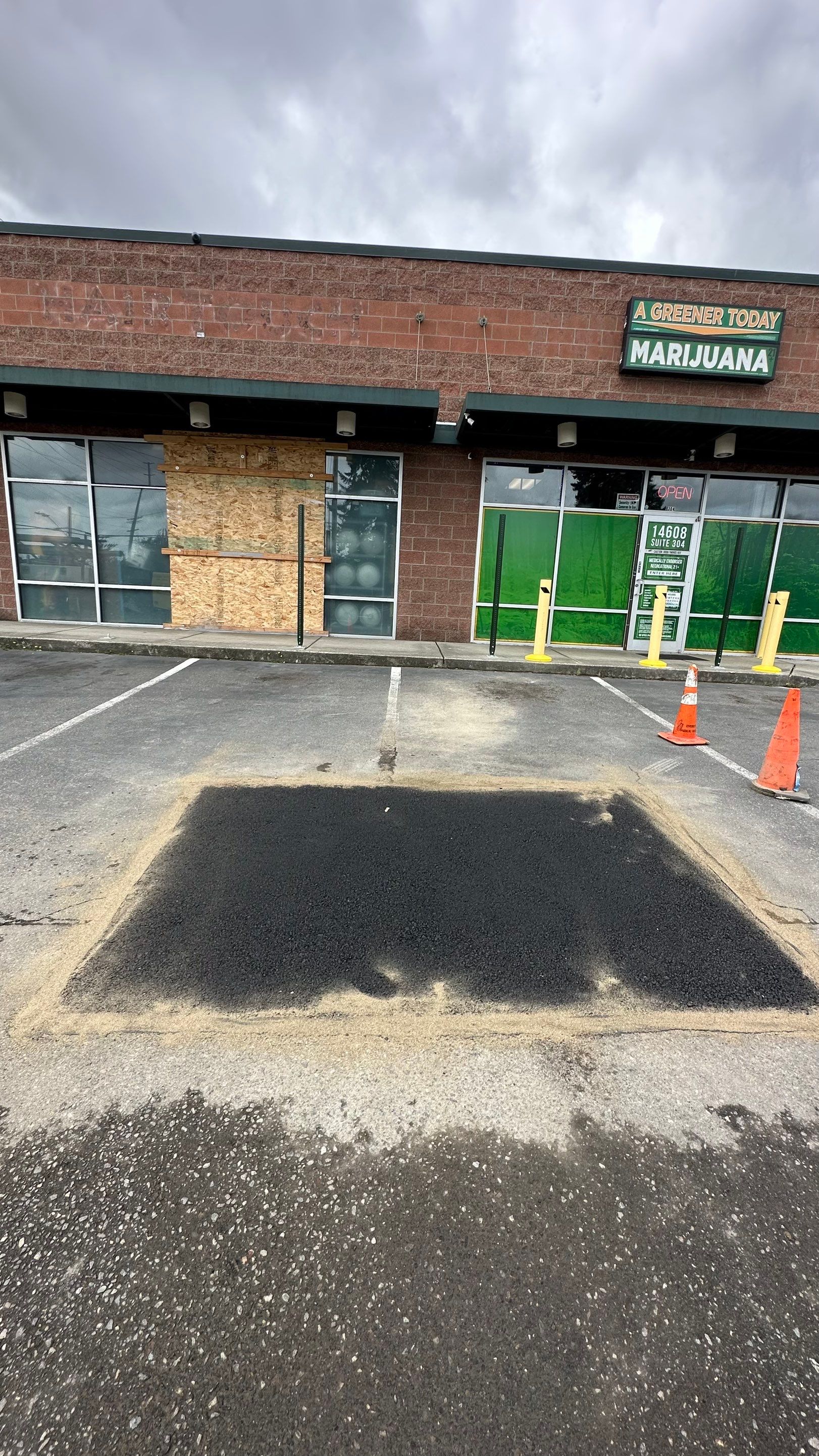 Eugene | Asphalt Patch Repair  by Jireh Asphalt & Concrete Inc 