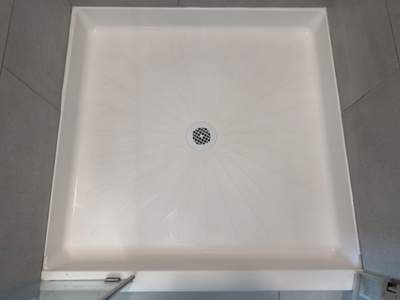 Shower Pan Deep Clean