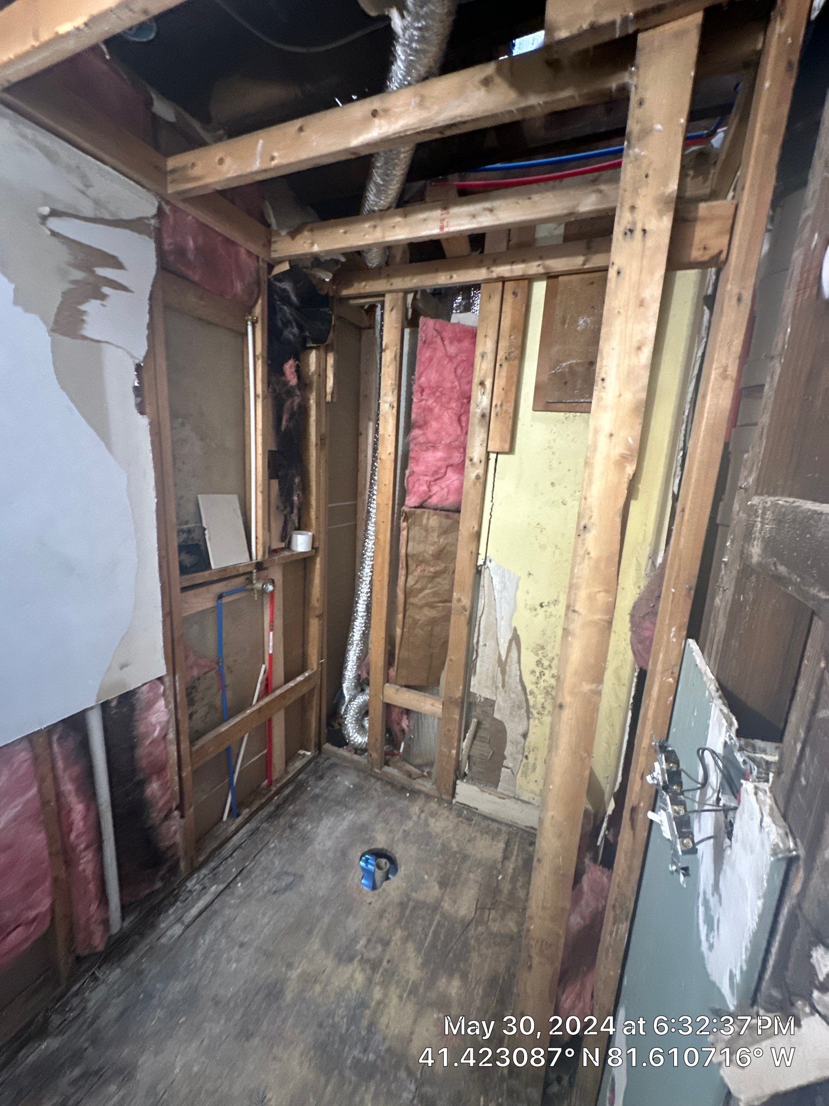 Garfield Heights Single Family Full Remodel by Reinovation