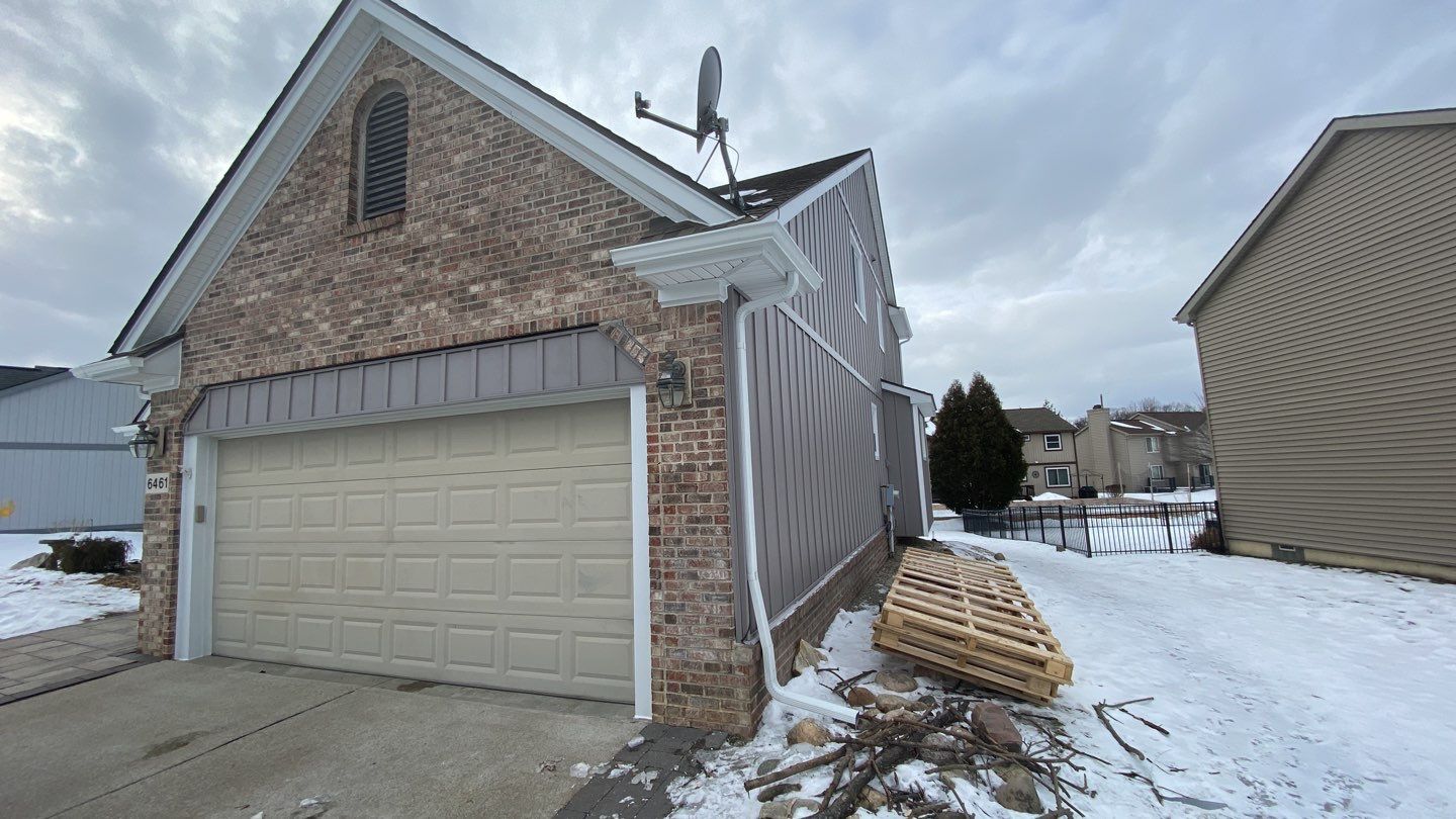 CertainTeed Cedarboards B&B + Alside UltraMax Windows Triple Pane by 180 Contractors