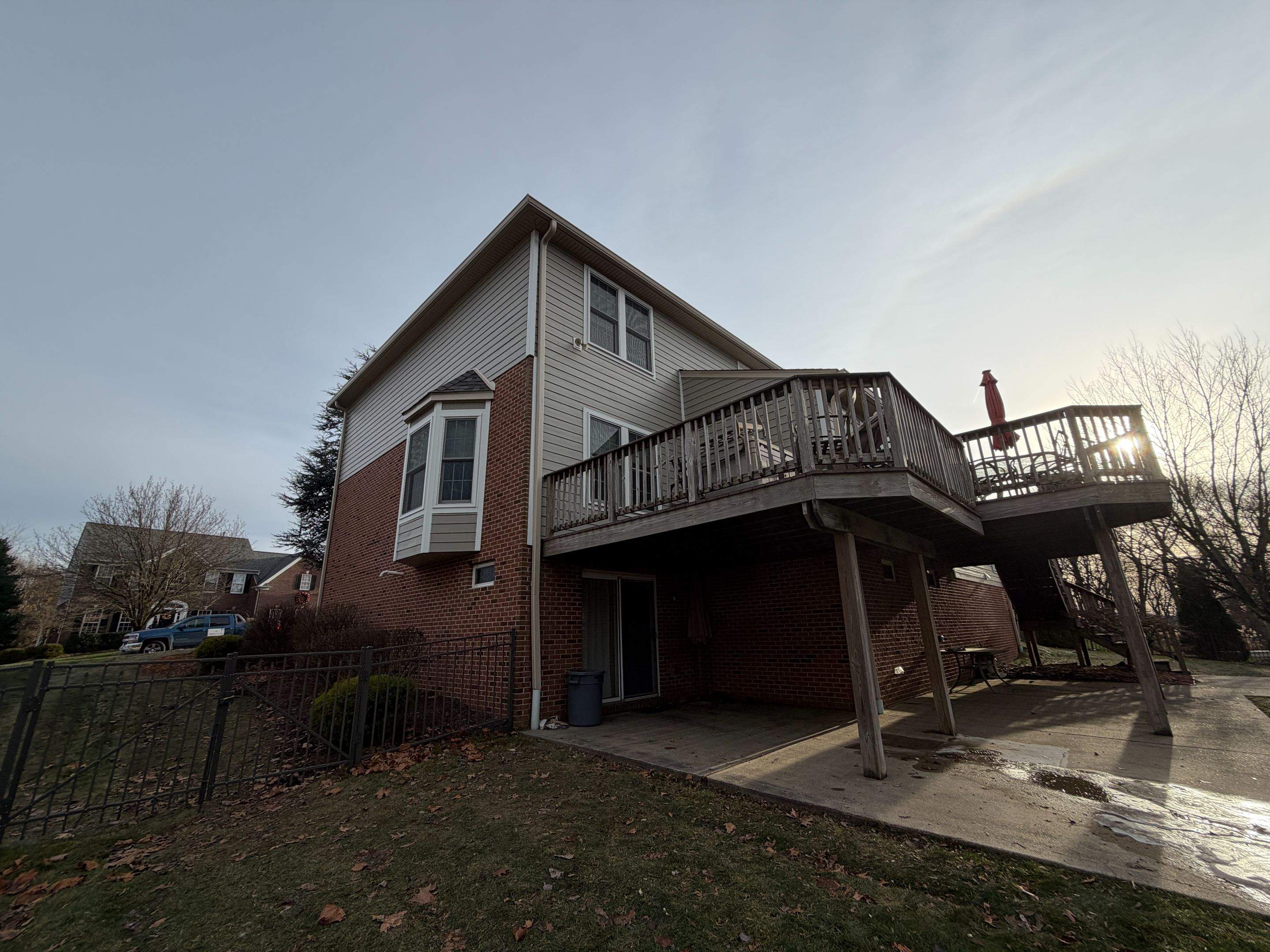 Partial Siding Renovation with Tan Vinyl Siding in Canonsburg by Ideal Siding Pittsburgh