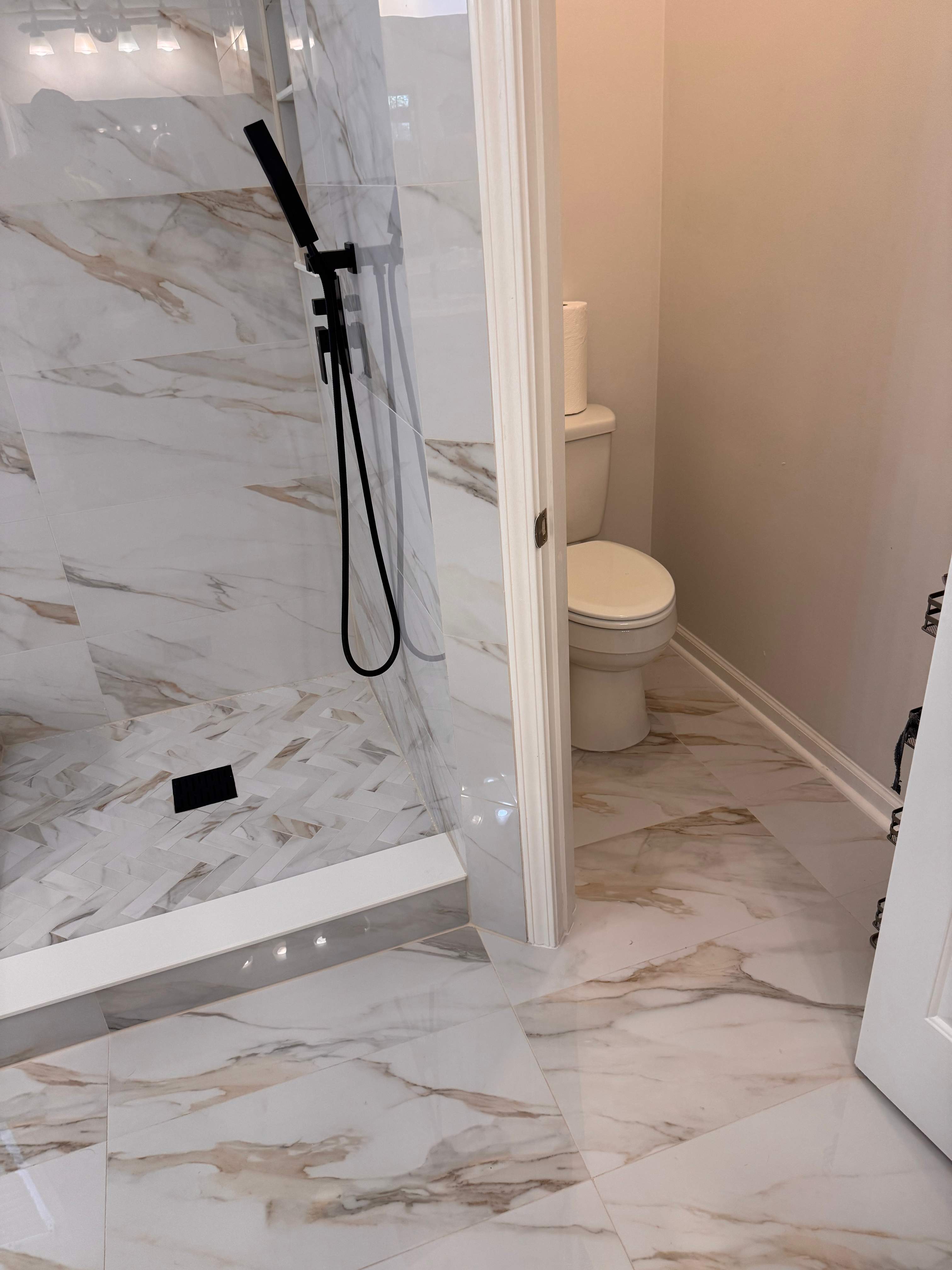 Master bathroom renovation by Prudencio