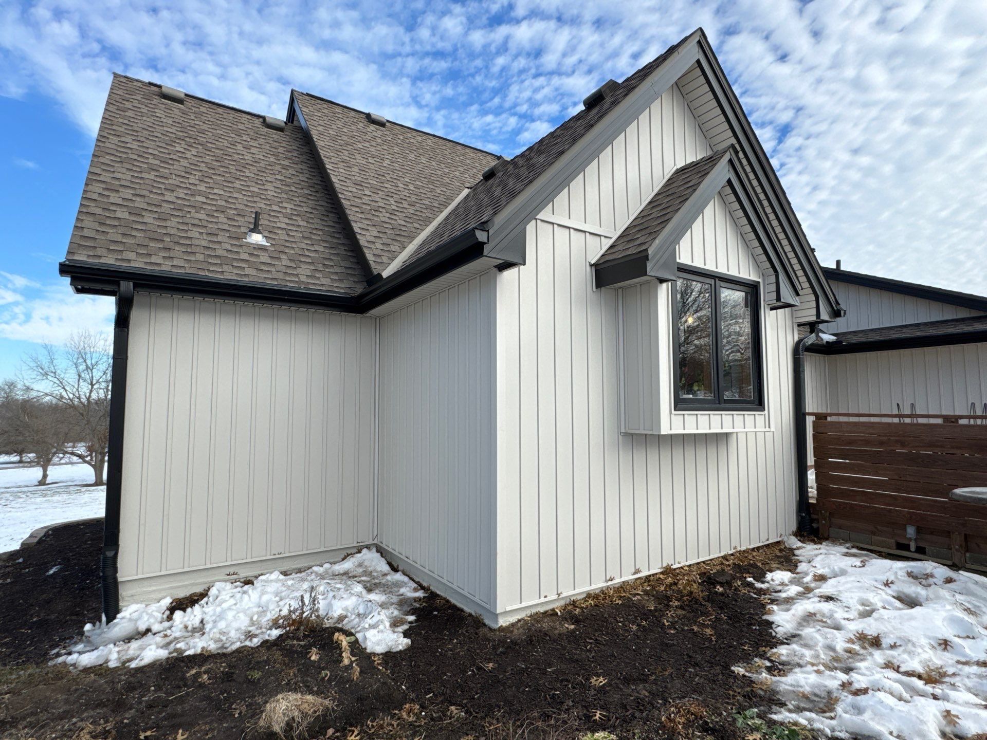 Craneboard Siding and Cedar Renditions Installation in Liberty Mo by EEC Windows, Siding & Roofing