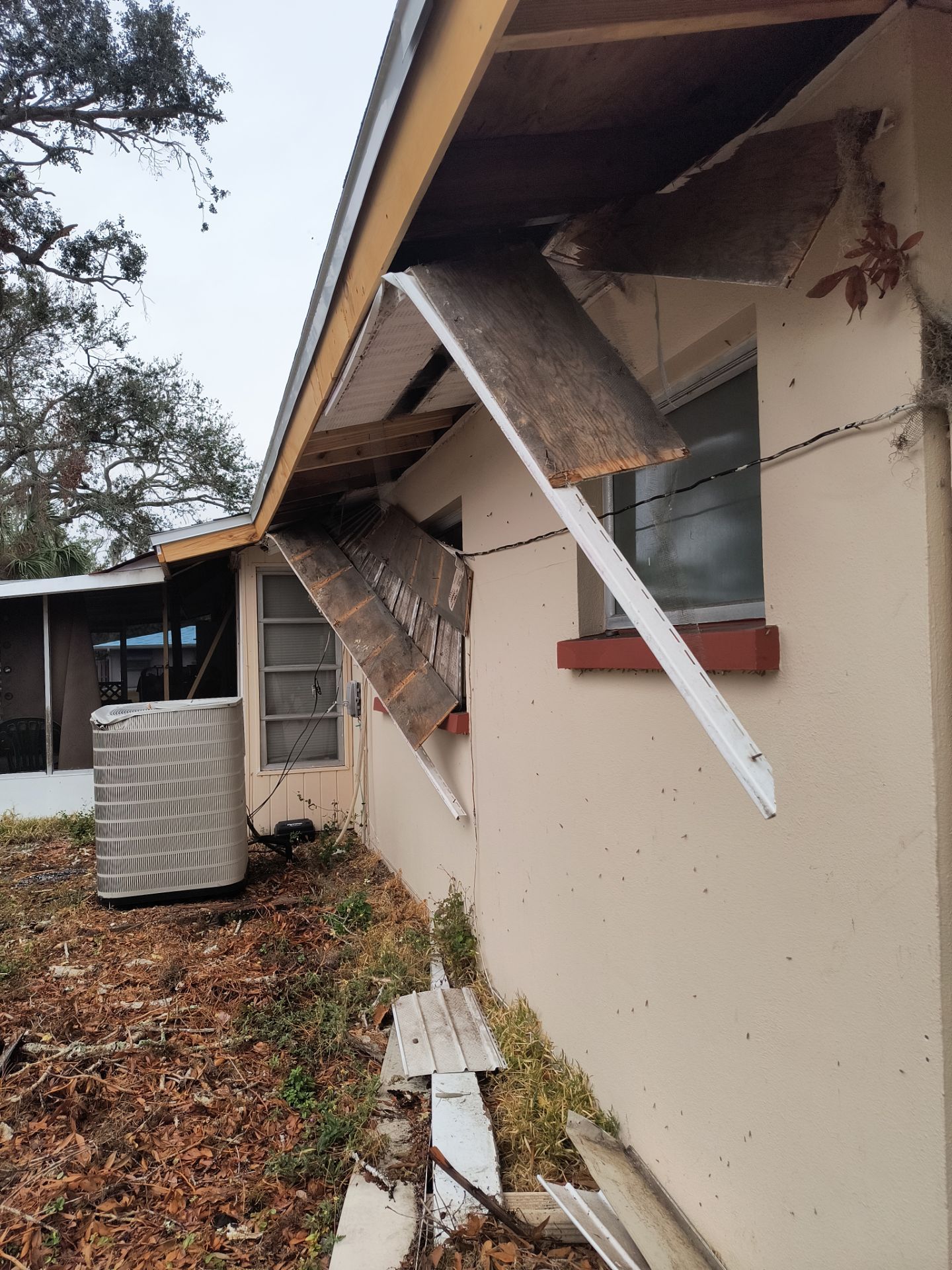 White Soffit and Fascia Upgrade in Sarasota FL by Gutter Professors