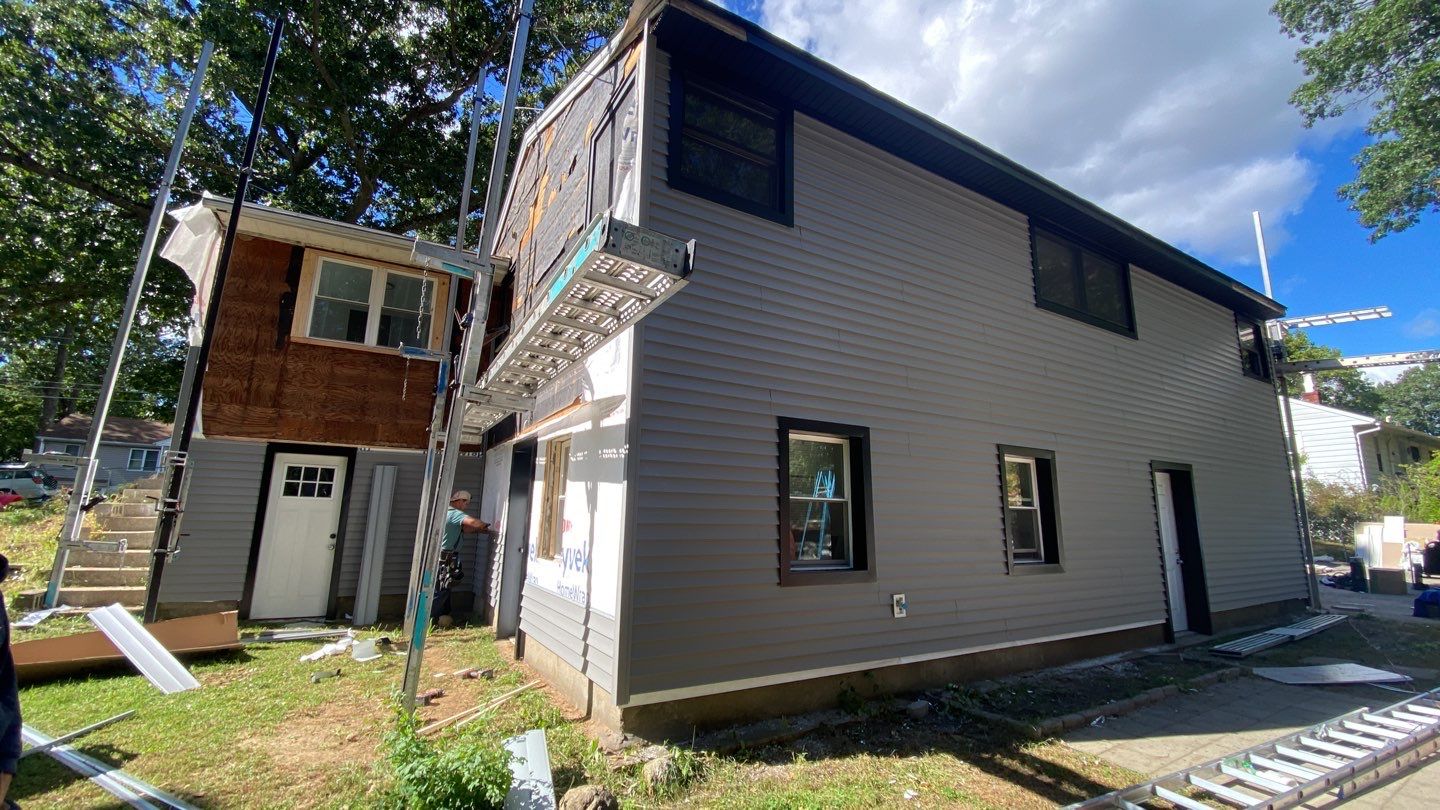Siding Installation using Certainteed monogram charcoal gray Owens Corning Onyx Black by A Plus Exterior