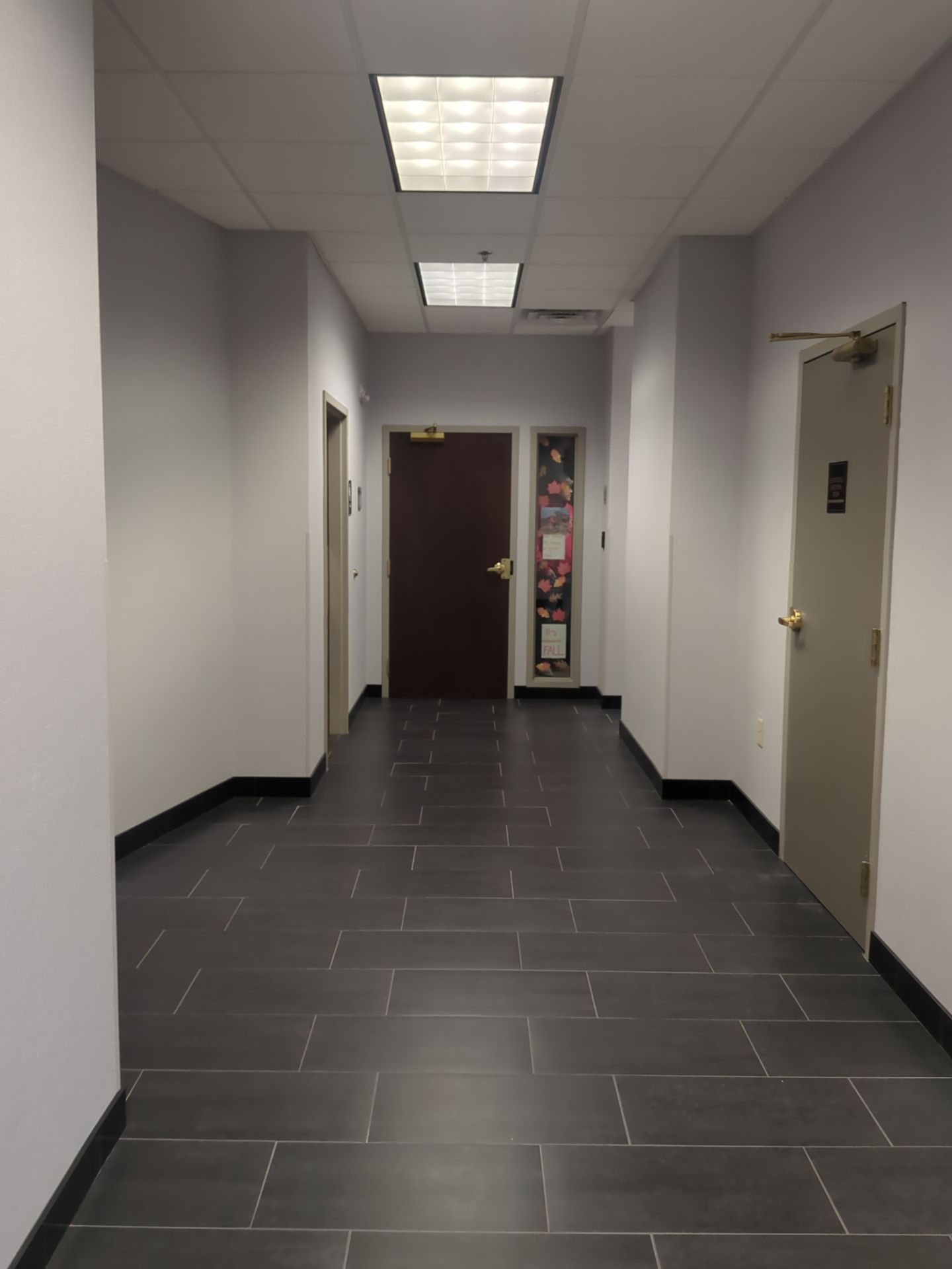 Commercial Office Space by Duncan Painting And Wallcovering