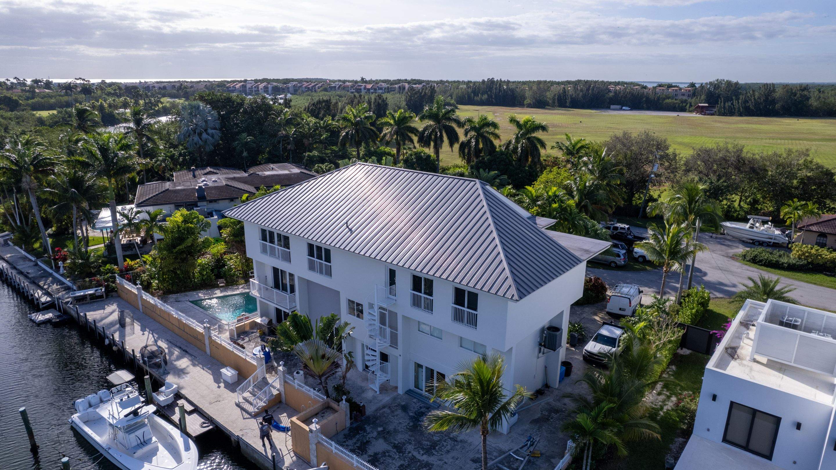Metal Roof - Aluminum - Slate Gray by Istueta Roofing