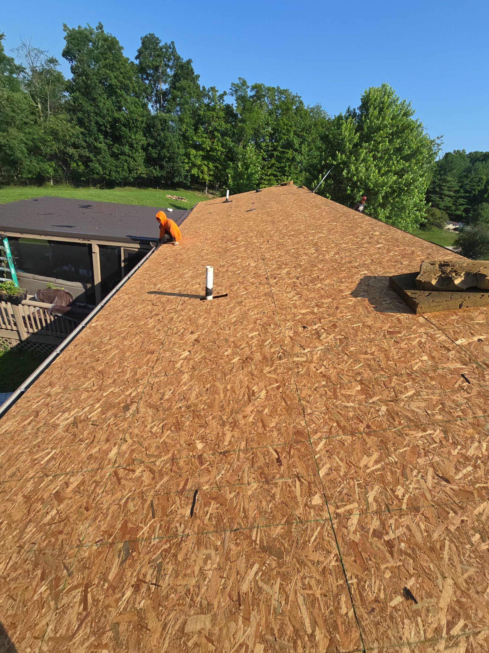 Residential Roofing Installation using GAF Timberline HDZ Charcoal by Rainstoppers Roofing