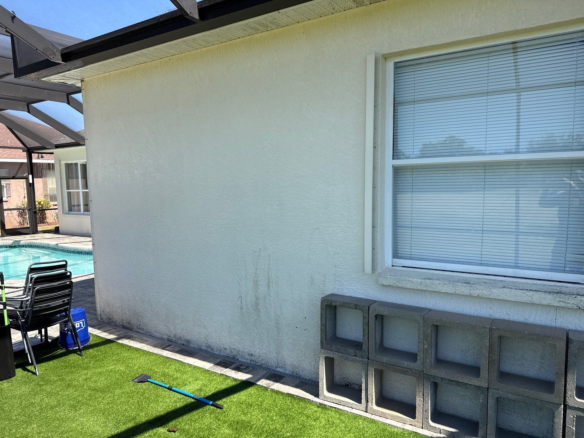 House Wash, Paver Pool Deck & Screen Enclosure Cleaning in Greenfield Plantation | Bradenton, FL by Sunshine AquaWash