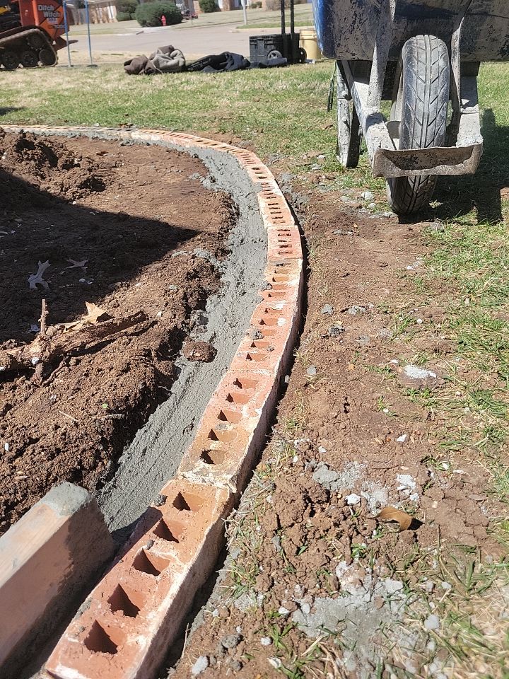 Concrete sidewalk using Concrete by Clays Services Inc