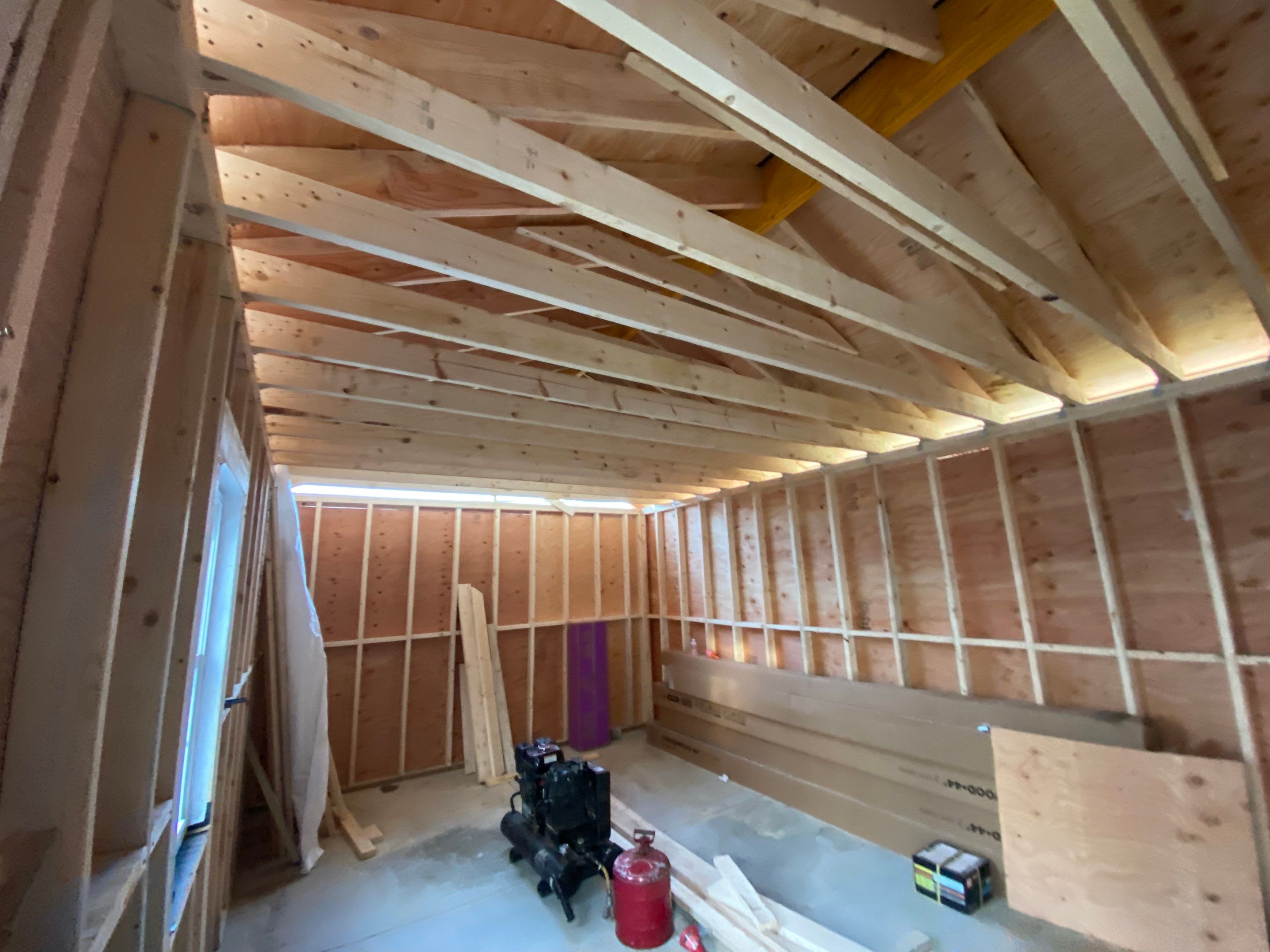 Garage by Ivy Lea Construction