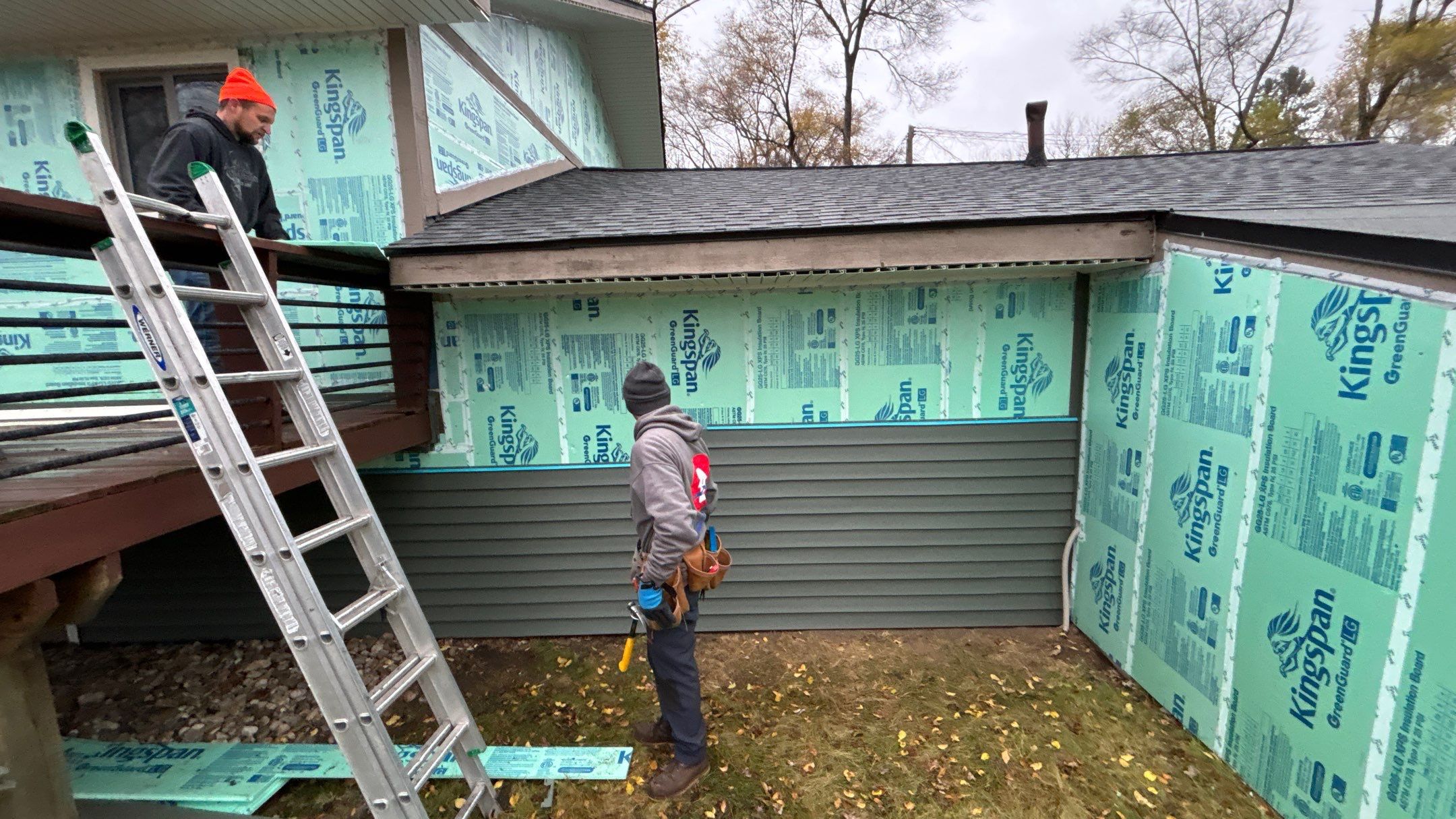 Siding Replacement using Alside Charter Oak D4.5" by 180 Contractors