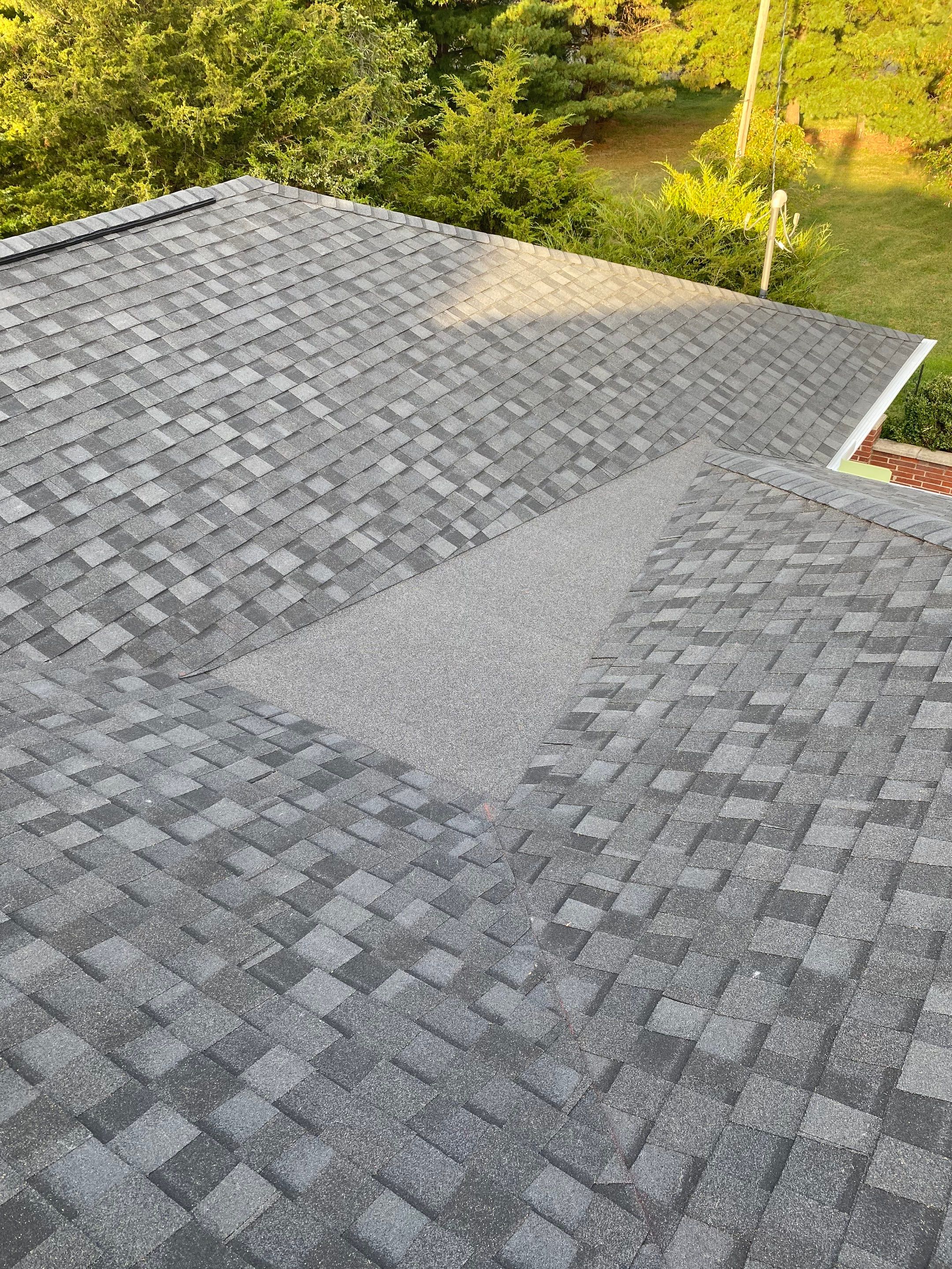 Landmark Pro Installation in Lewis Center by Best Roofing & Siding Company