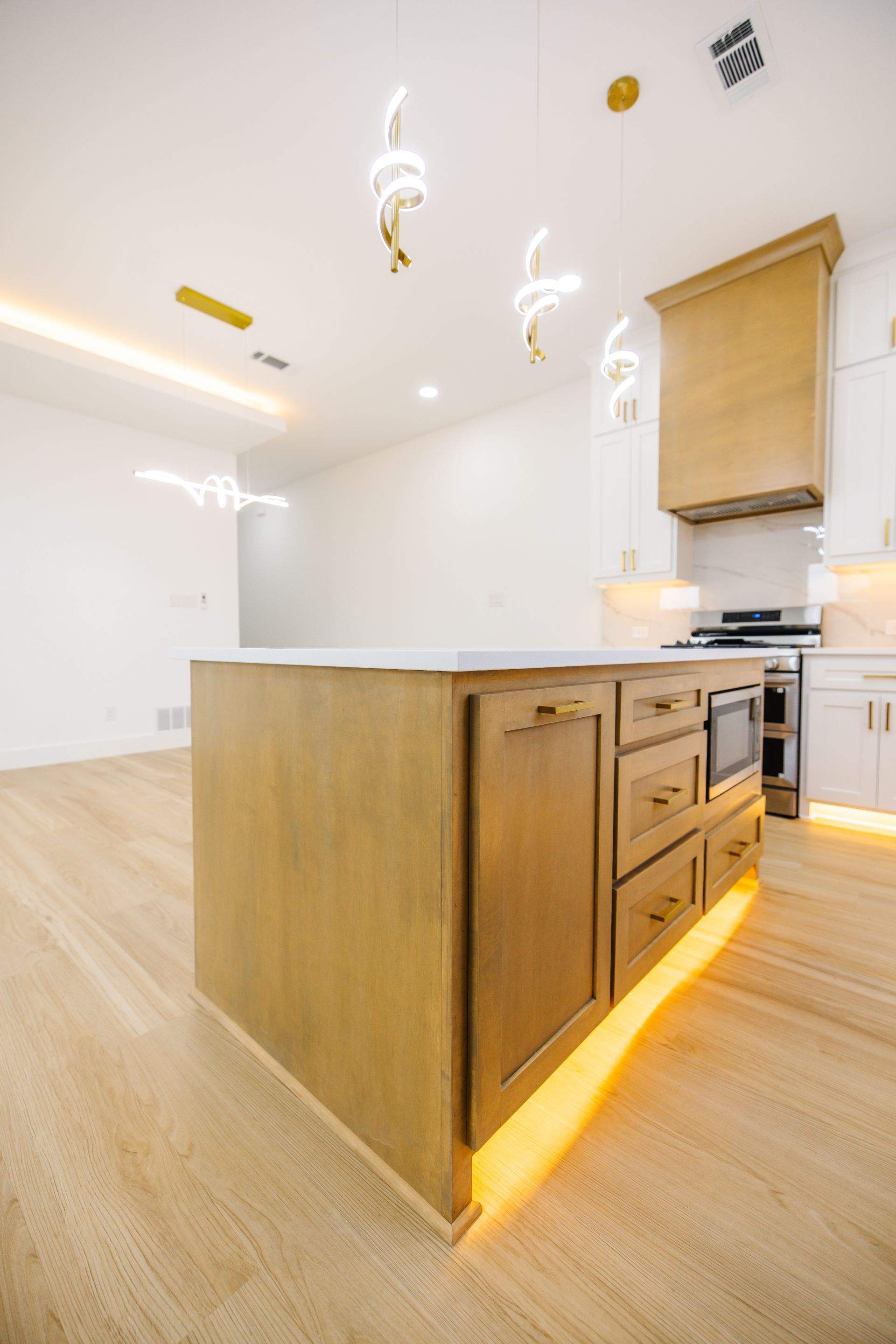 Ledbetter Project (Duplex New Construction) by HOMES BY JAR