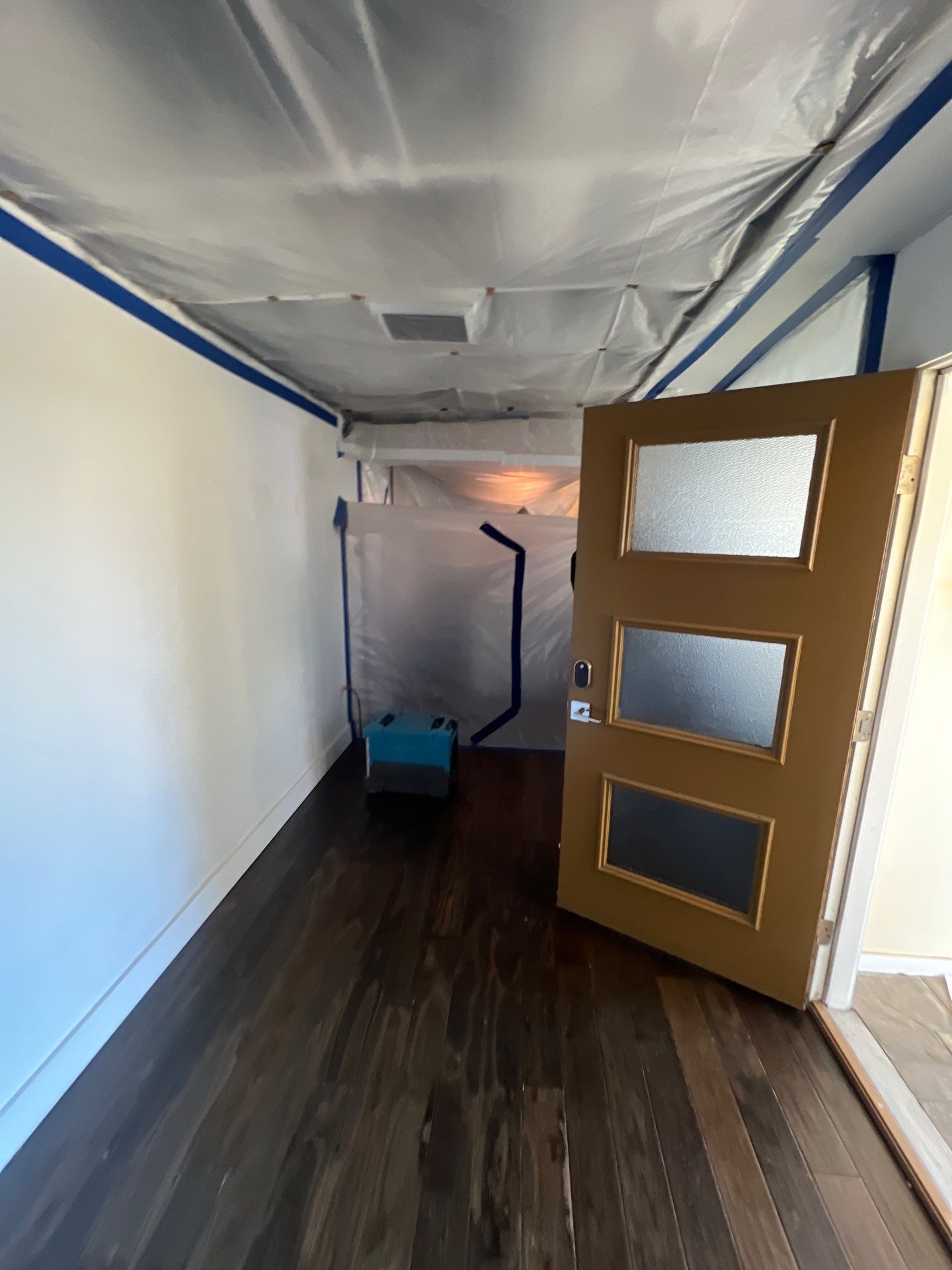 Windstorm Damage & Multi-Room Water Mitigation in St. Petersburg by Right On Time Restoration