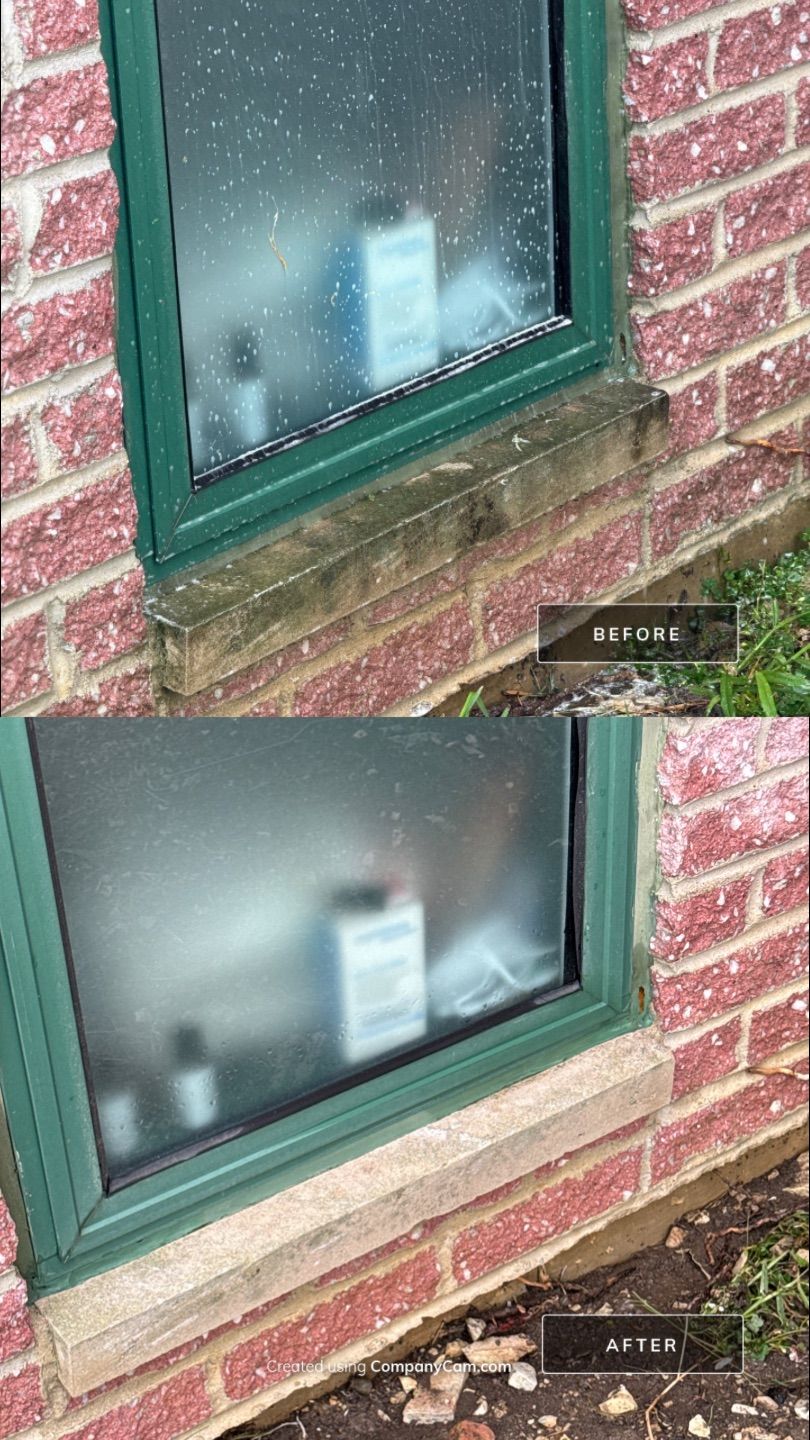 Commercial Exterior Building Wash  by Simmons Power & Soft Washing