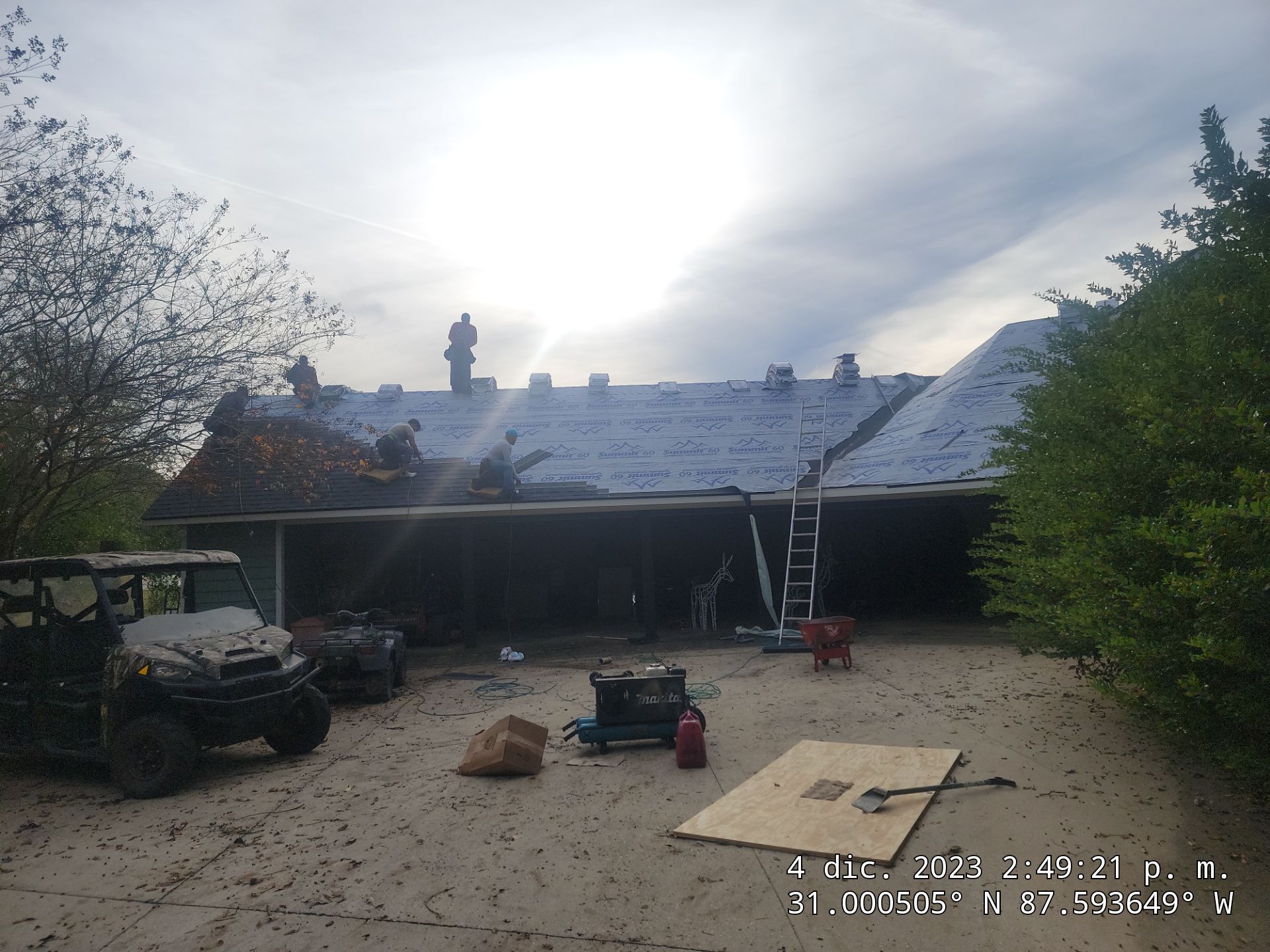 Jaye by IAM Roofing LLC