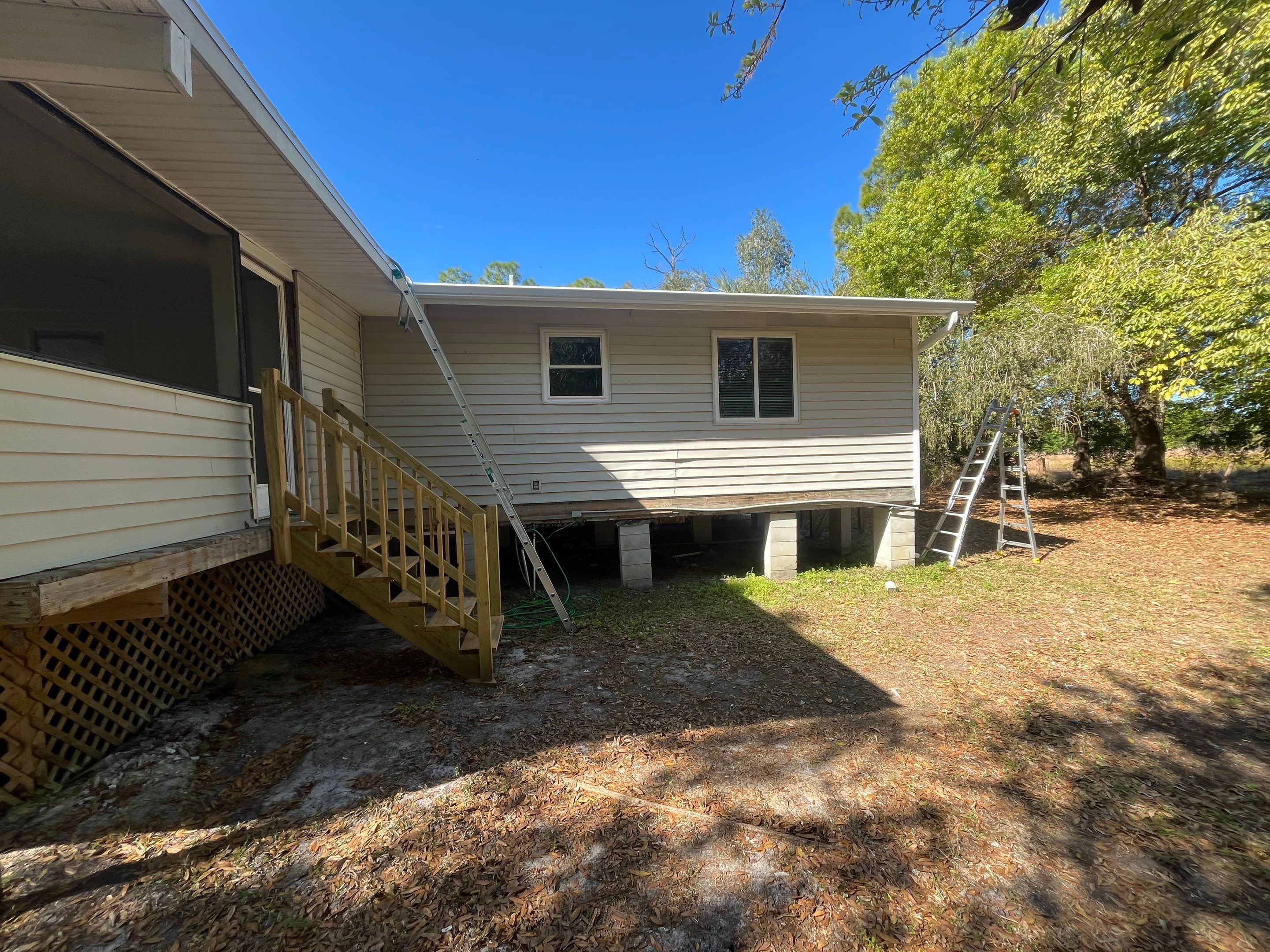 Seamless Aluminum Gutter Installation using 6 Inch Seamless Gutters in North Fort Myers FL by Gutter Professors