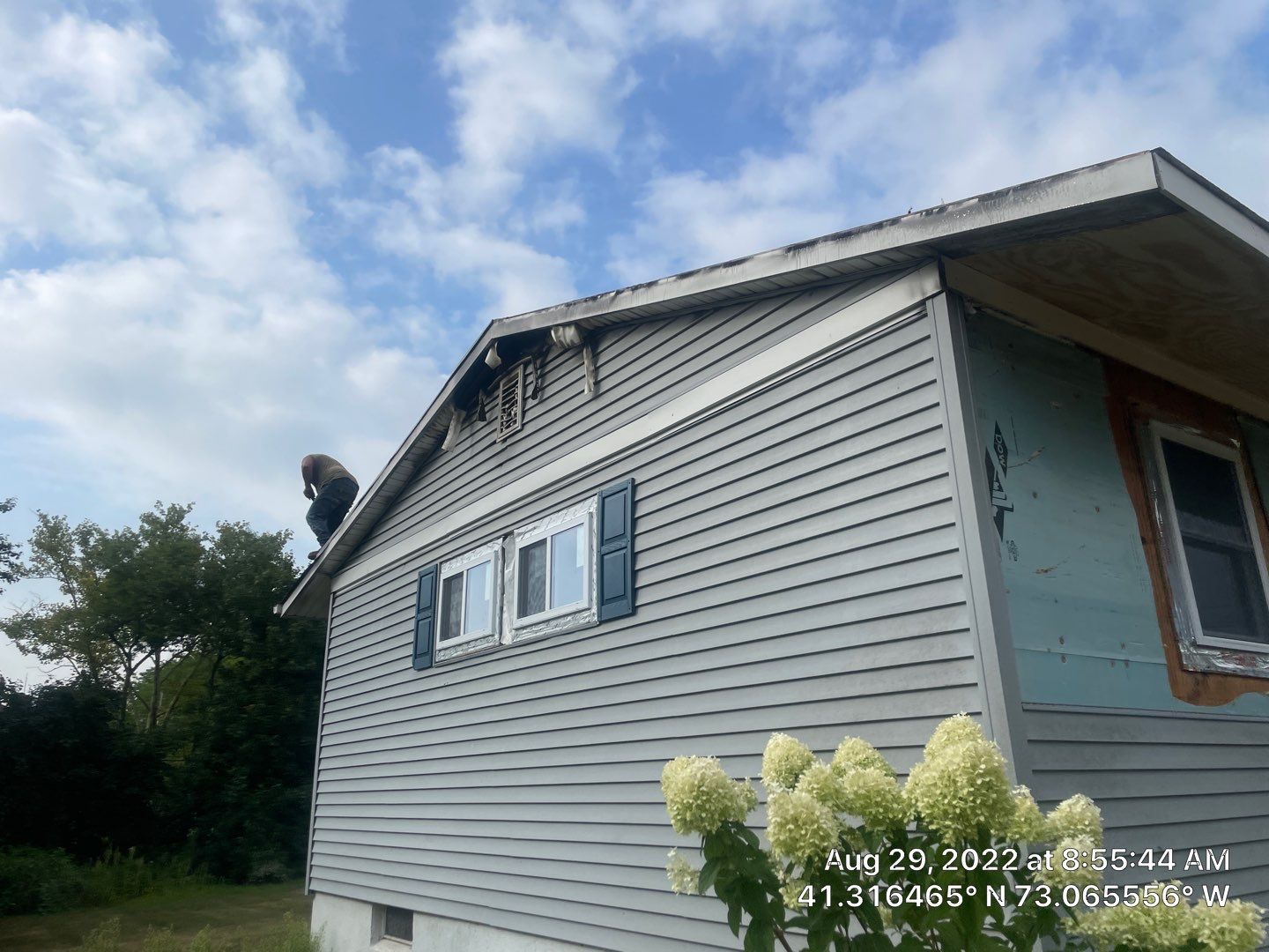 Fire Damage using Certainteed Mainsteet D4 and Owens corning quarry gray by A Plus Exterior