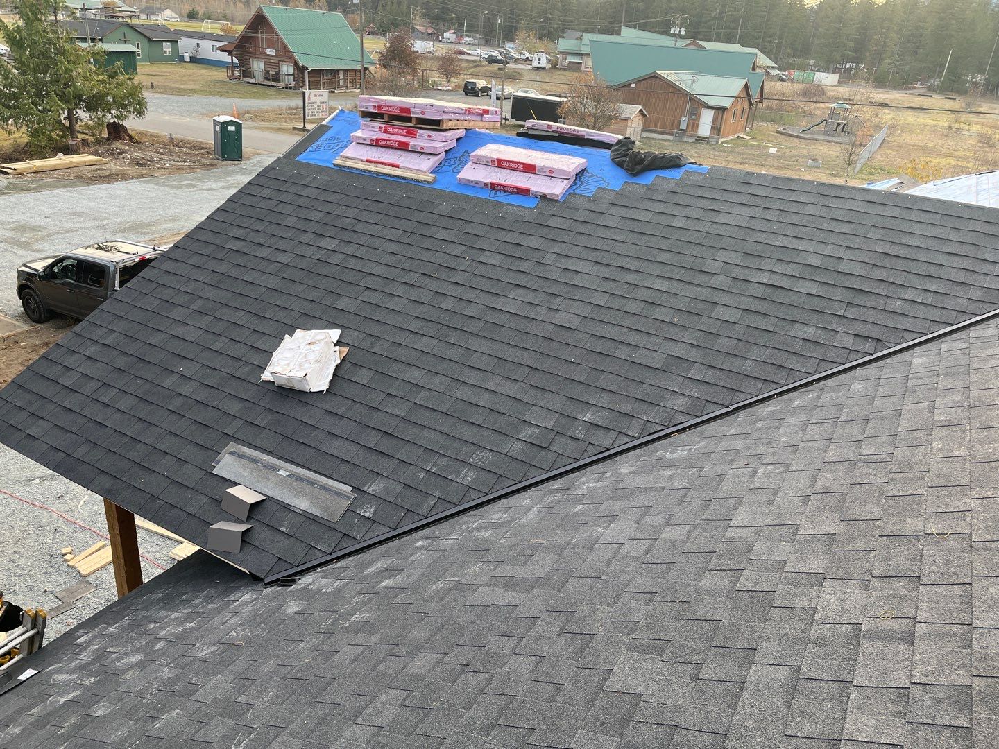 Residential Roofing Installation using OC Oakridge shingles by Top Notch Roofing Inc