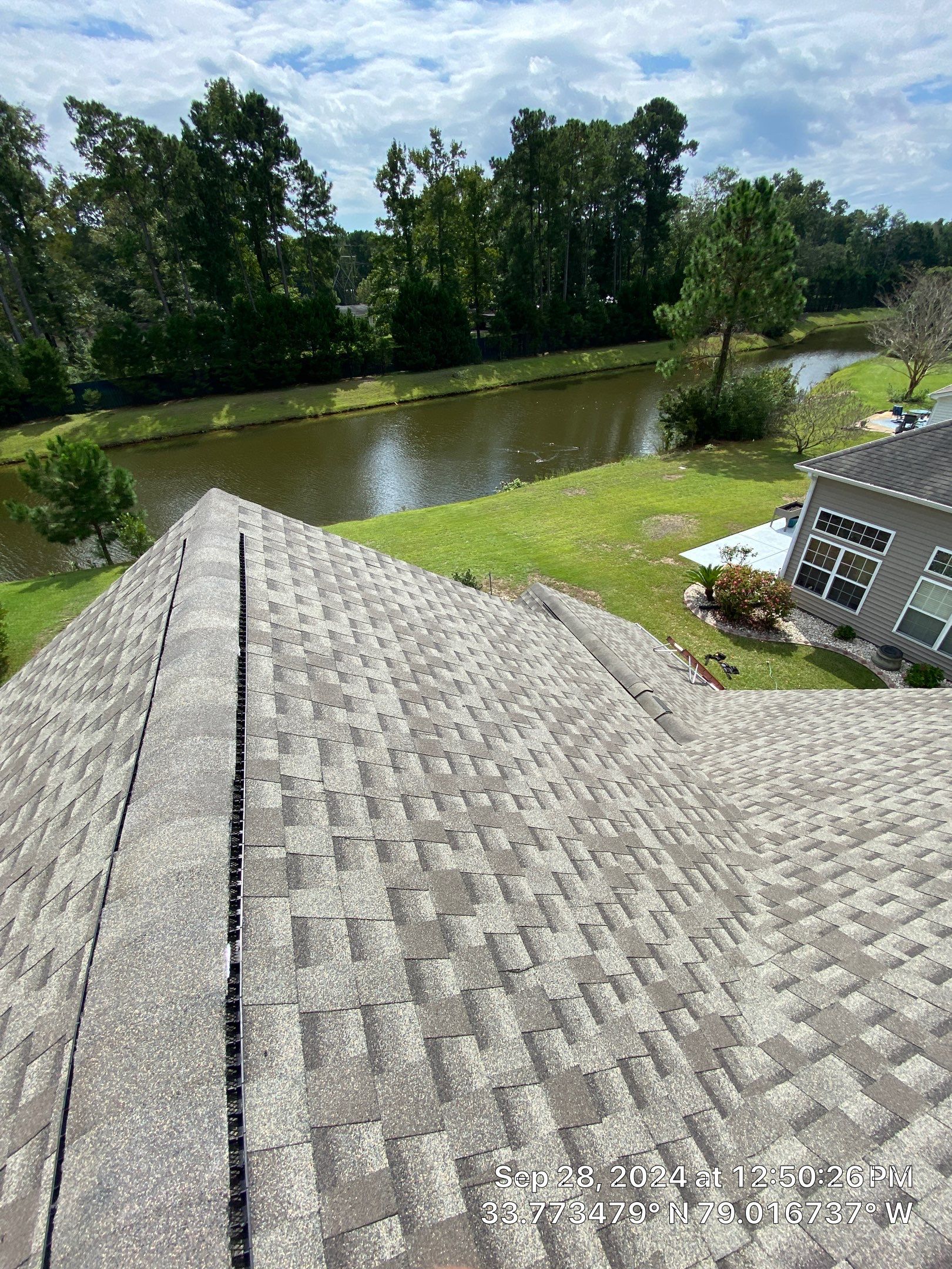 GAF HDZ - Weathered Wood by Linta Roofing Inc