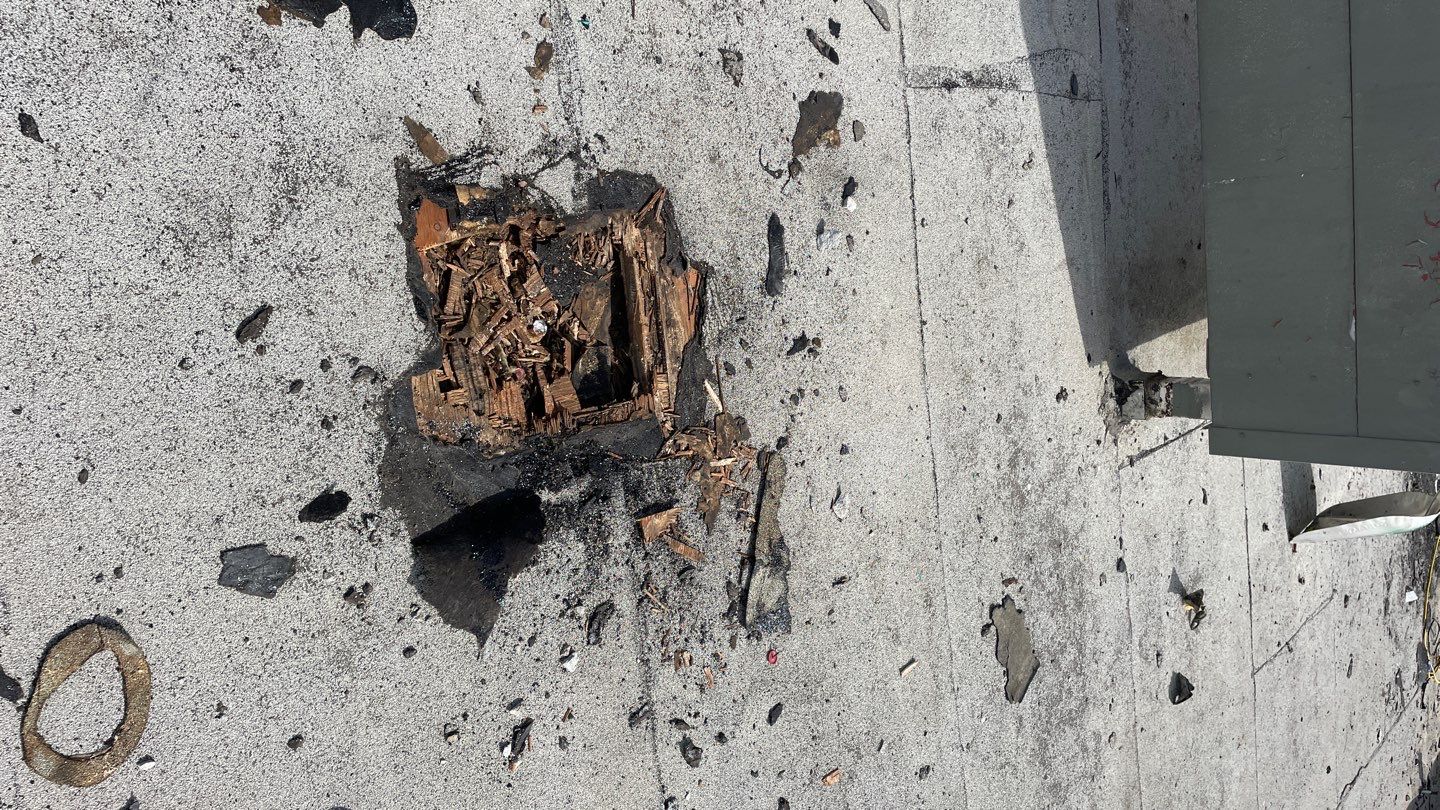 TPO single-ply roofing system using GAF Everguard 60 mil by Straight Edge Roofing Inc