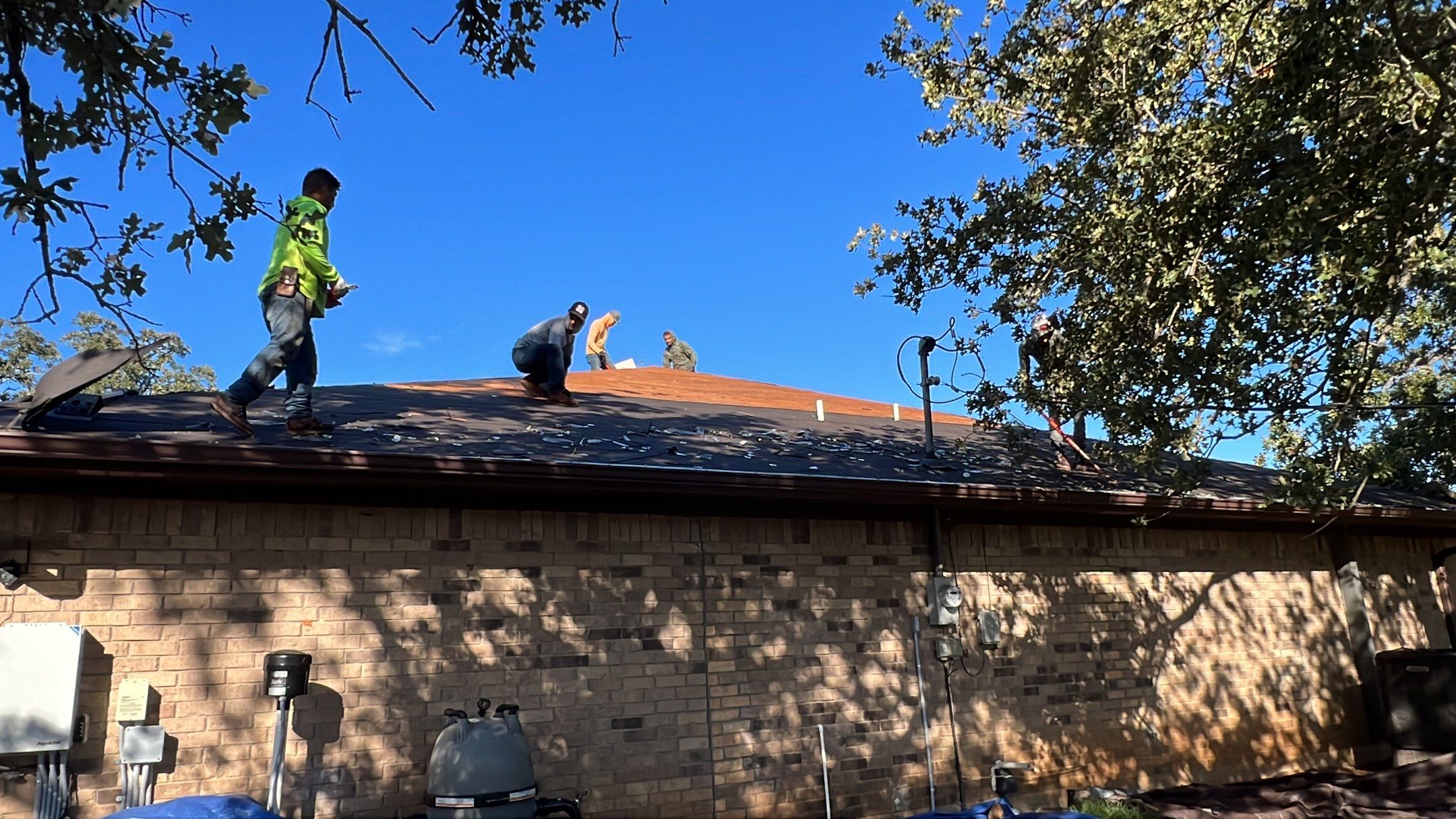 Residential Roofing Installation using ATLAS Pinnacle Pristine Shingles by Harvey Roofing & Construction