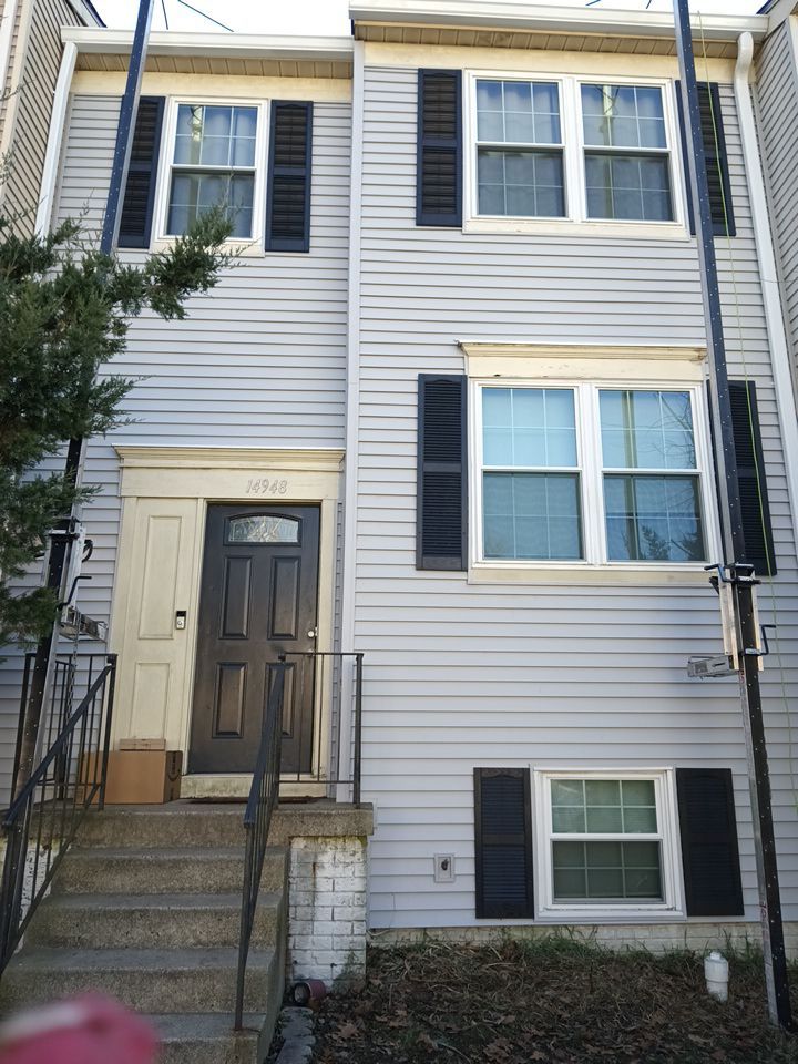 Woodbridge: CertainTeed Monogram 4" Straight Lap Siding in Sterling Gray by RM Banning, Inc.