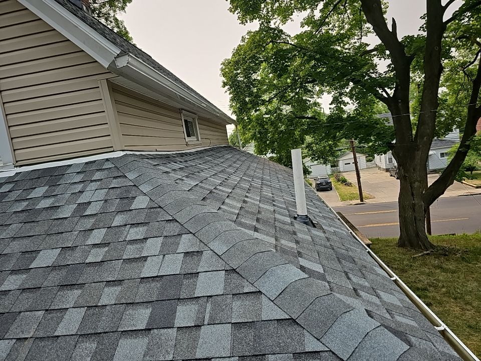 ATLAS PINNACLE COLOR: COASTAL GRANITE by Eagle Eye Roofing