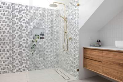 Bathroom Remodel using IMAGIO Glass Shower Wall & Accents