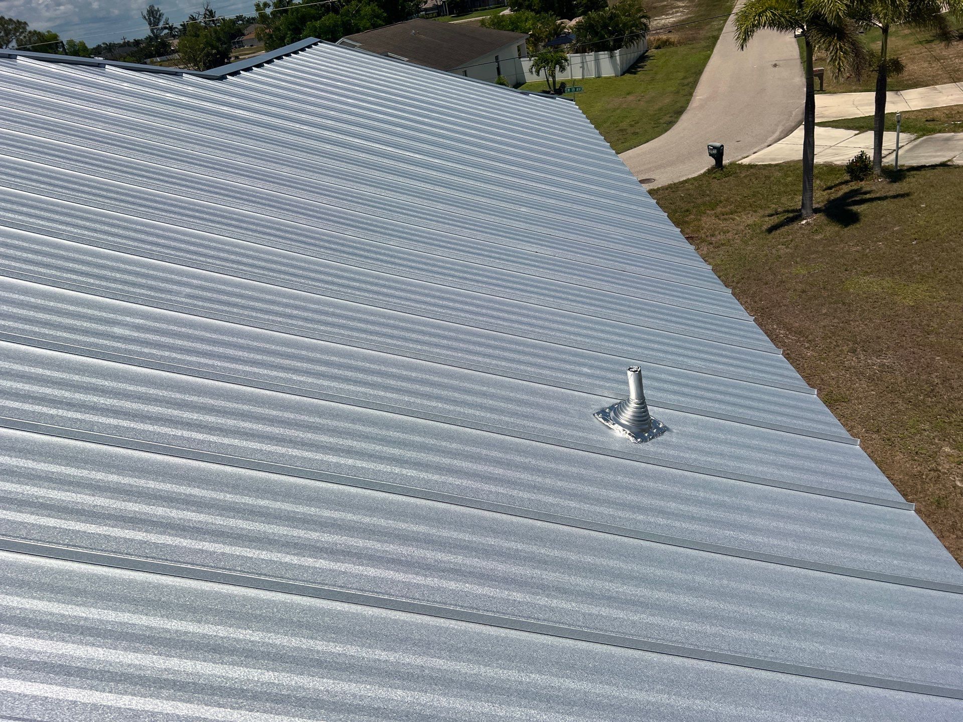 Residential Roofing Installation using Durabull Elite Seam System by Durabilis Roofing INC