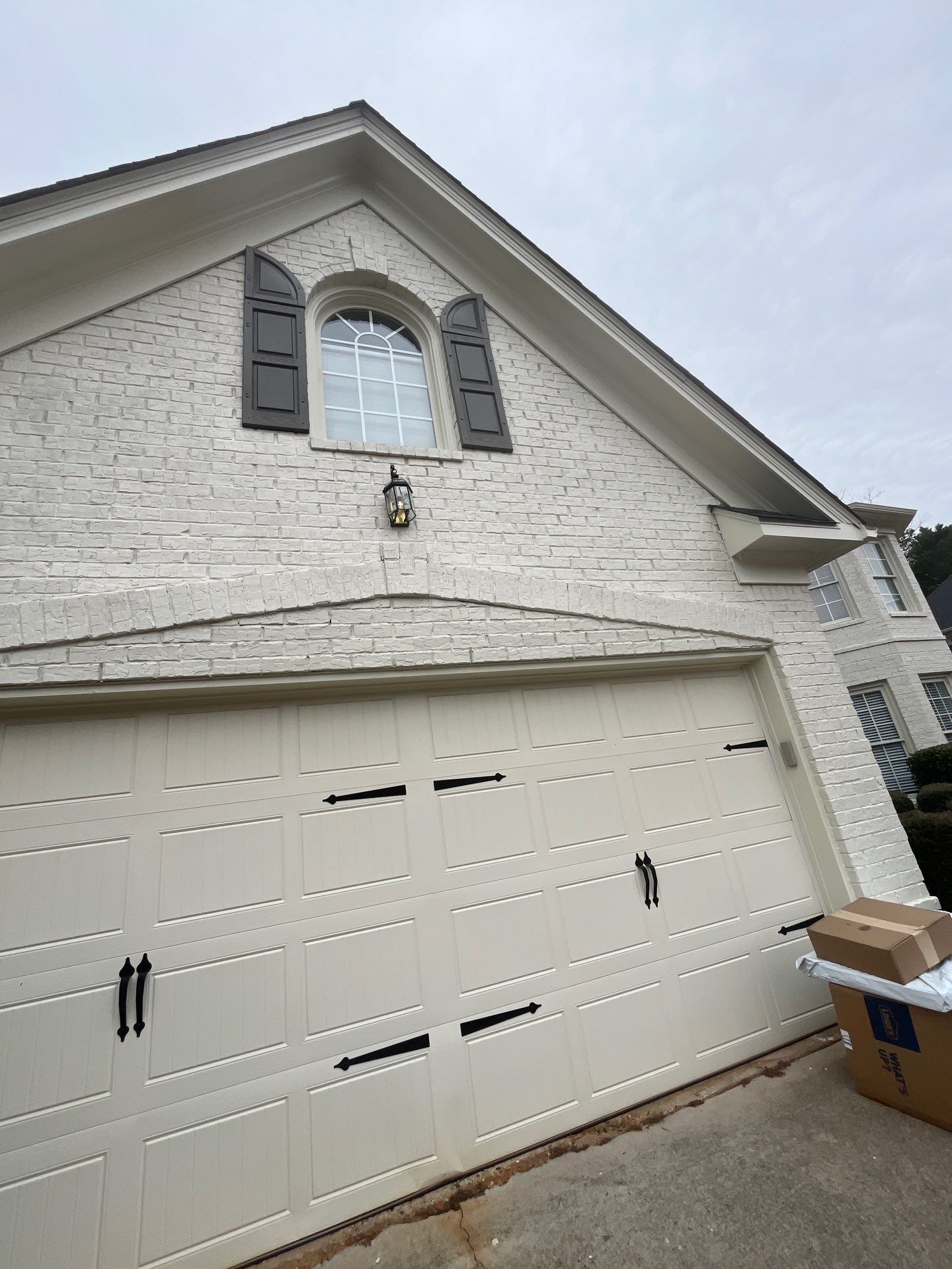 Exterior Painted Brick In Suwanee by Five Star Painting
