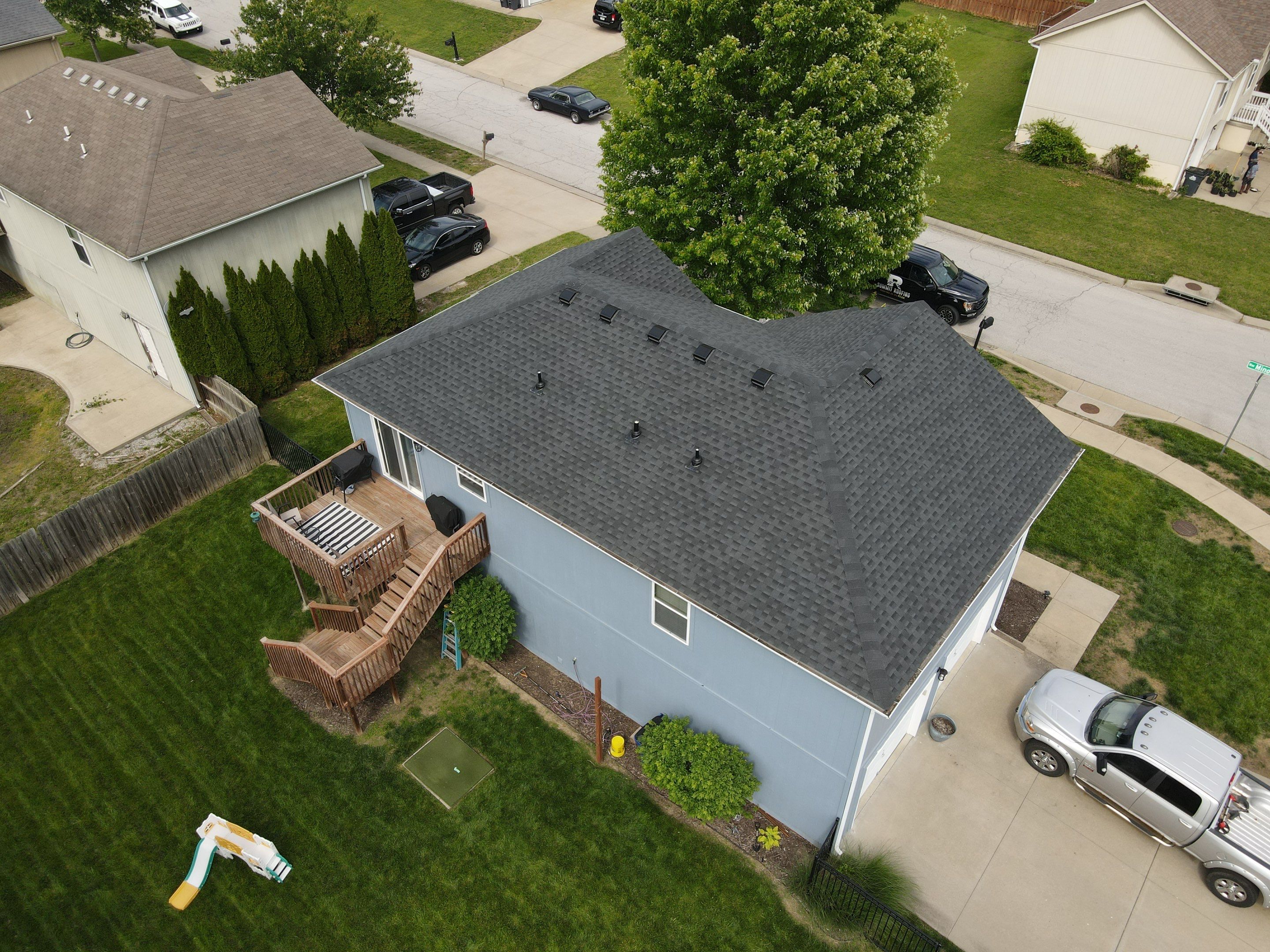 Grain Valley Residential Roof Replacement Featuring GAF Timberline HDZ Shingles by Summit Roofing