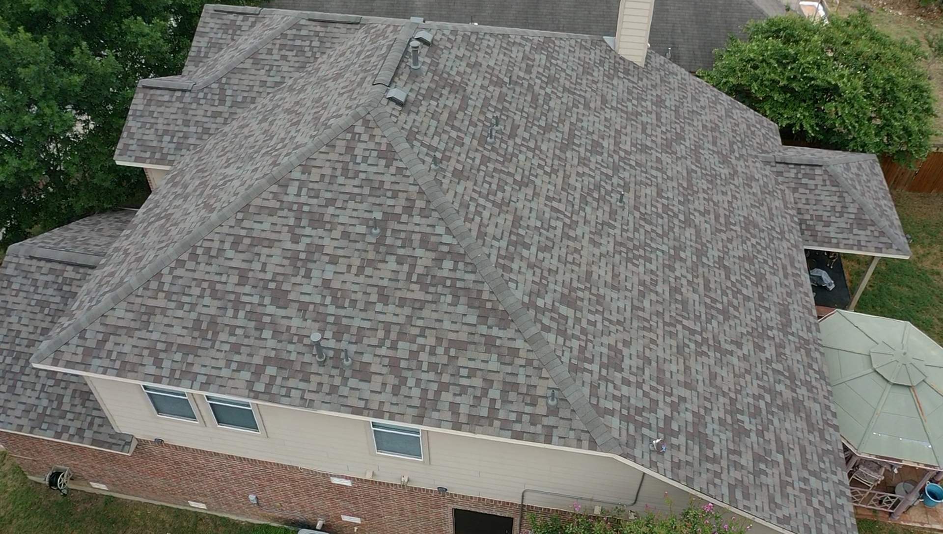 Residential Roof Replacement using Owens Corning 30 year Architectural Shingles by Premier Roofing and Contracting