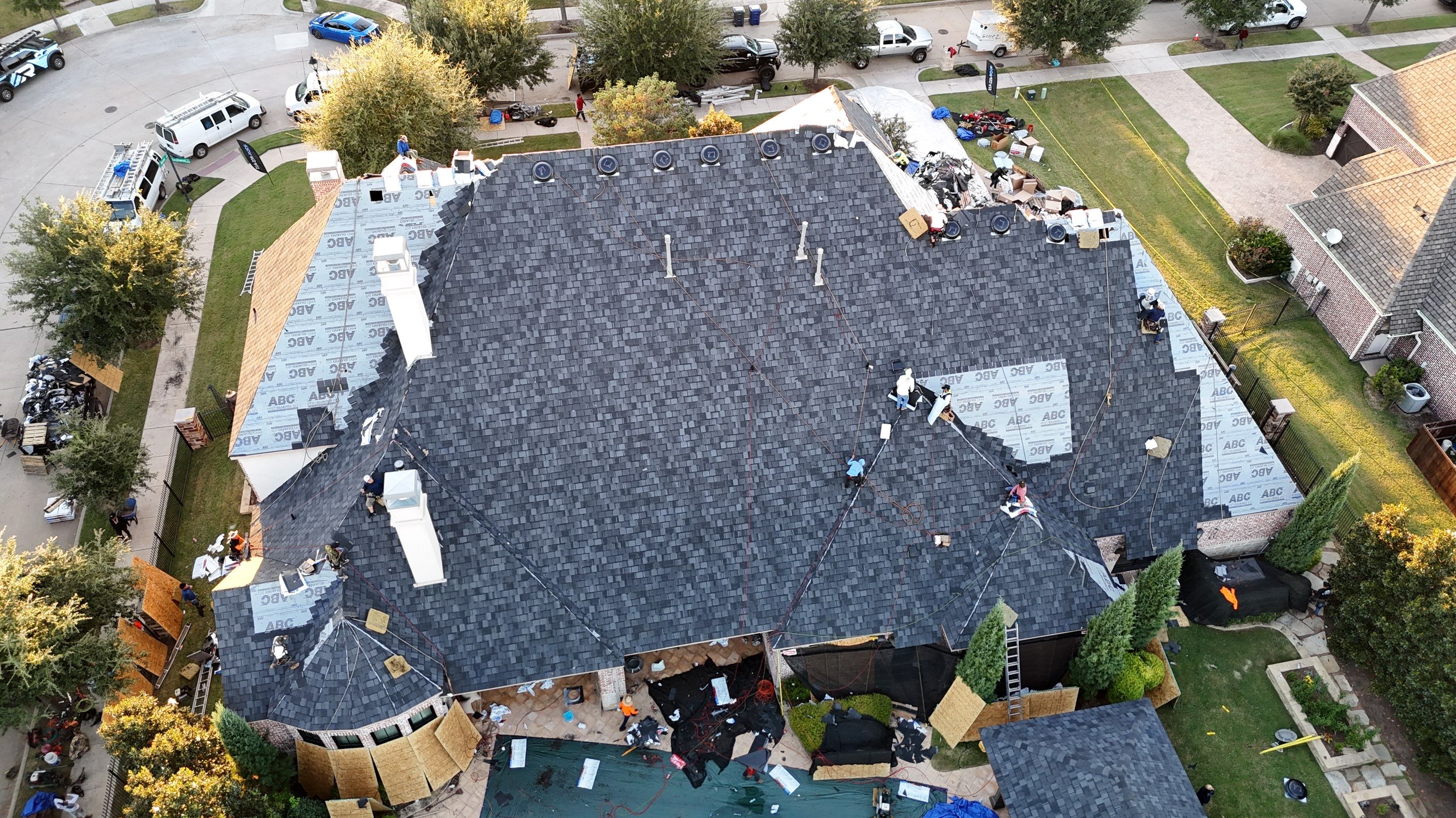 Residential Roof Replacement using CERTAINTEED BELMONT IR BLACK GRANITE by Elite Roofing LLC