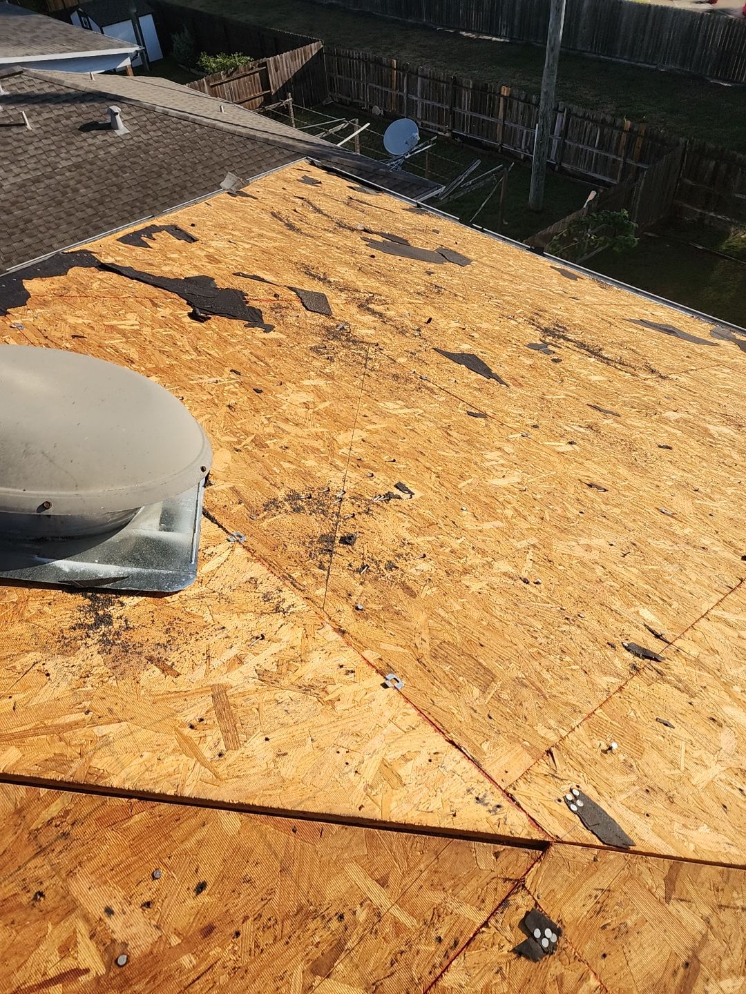 Residential Roofing Installation using Owen's Corning Duration (Lifetime) Shingles by Roof Repair Company