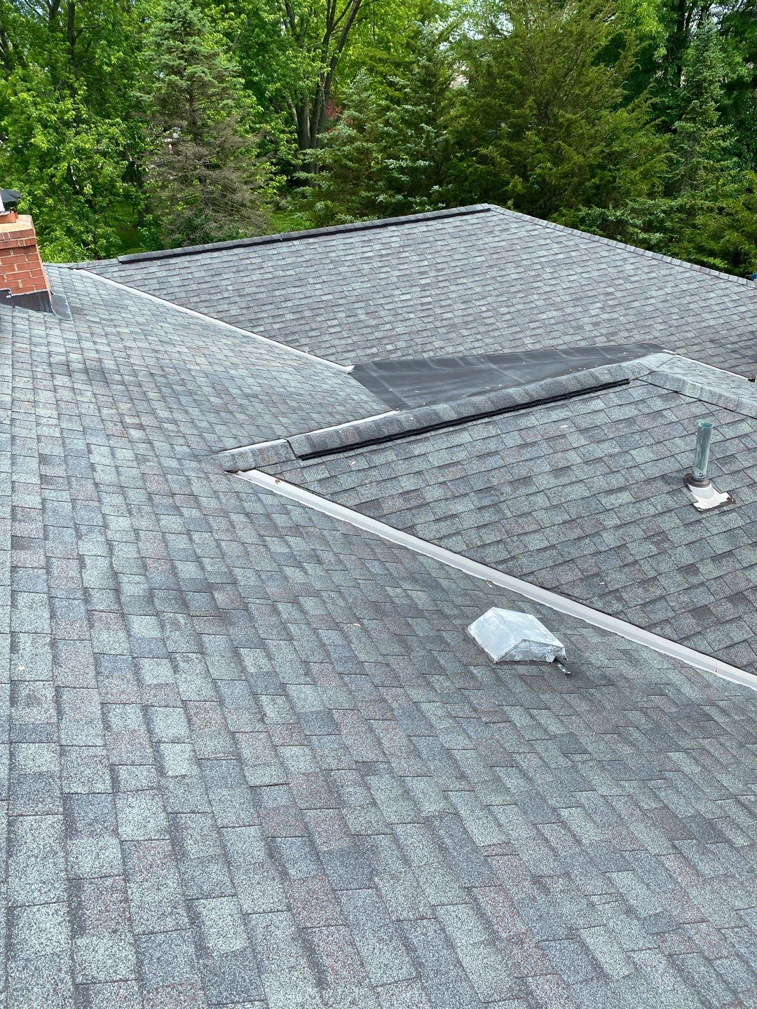 Landmark Pro Installation in Lewis Center by Best Roofing & Siding Company