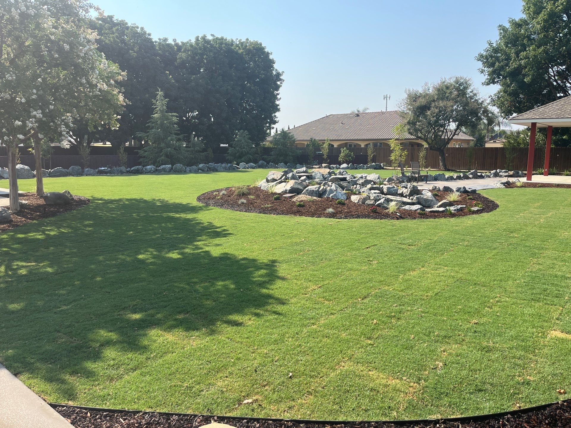 Relaxing Country Estate by Kaylor Landscape inc.
