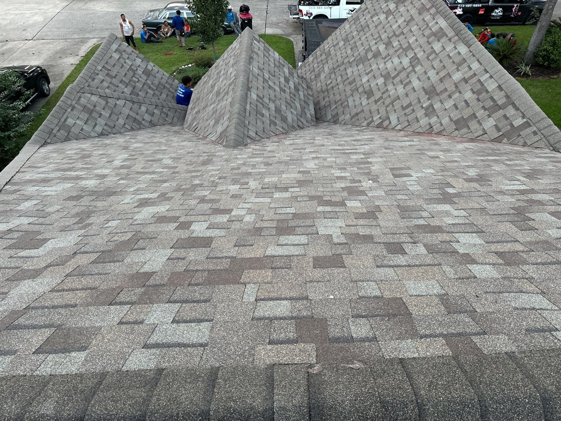 Residential Roofing Installation using Owen's Corning Duration (Lifetime) Shingles by Roof Repair Company