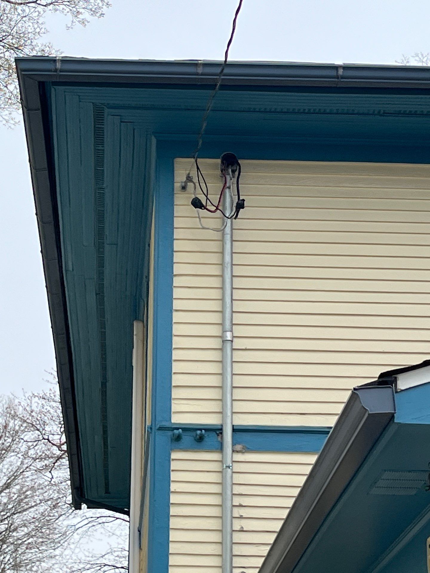 Roof Replacement using Owens Corning Summer Harvest by 180 Contractors