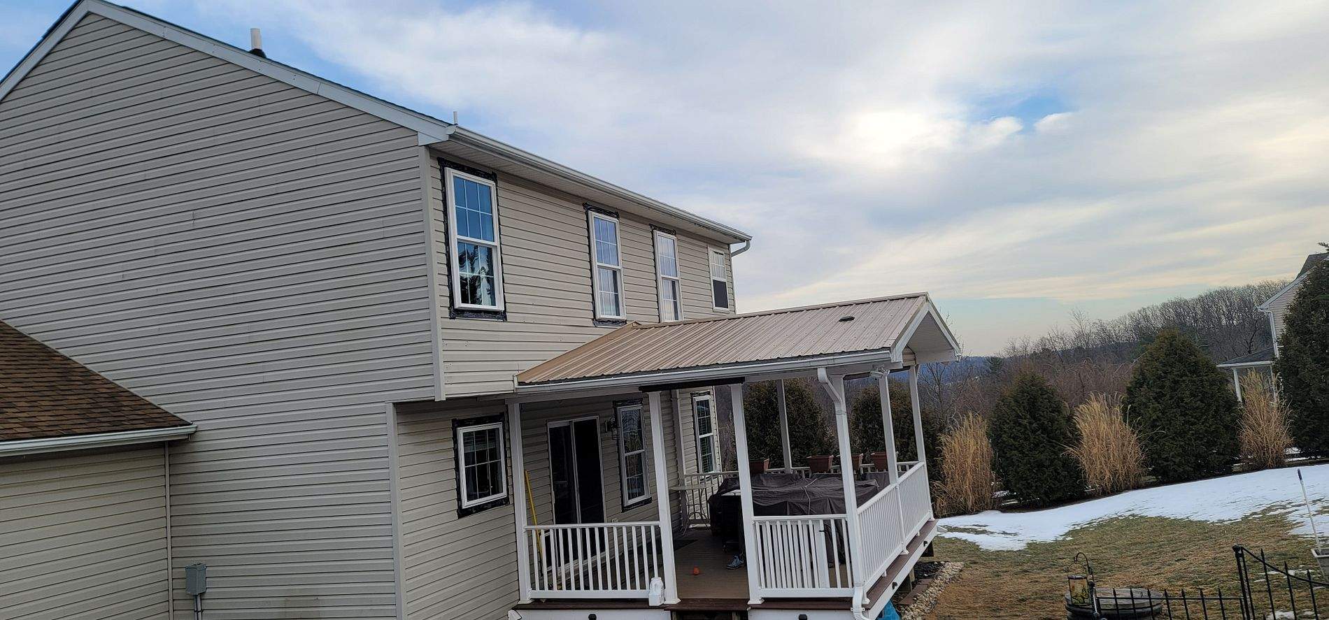 Provia Windows & CertainTeed Siding by Roof Right Inc