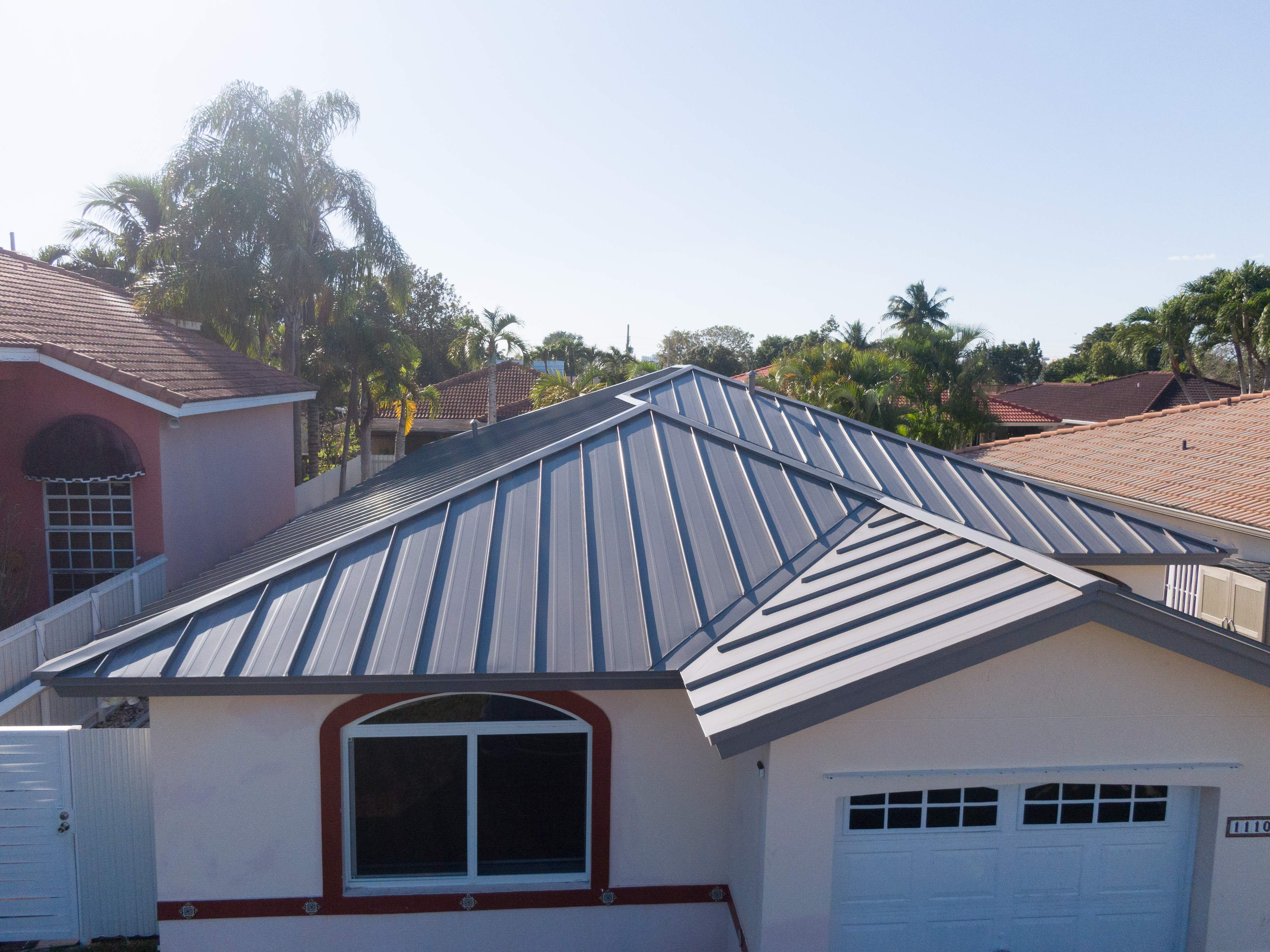 Metal Roof - Galvalume - Slate Gray by Istueta Roofing