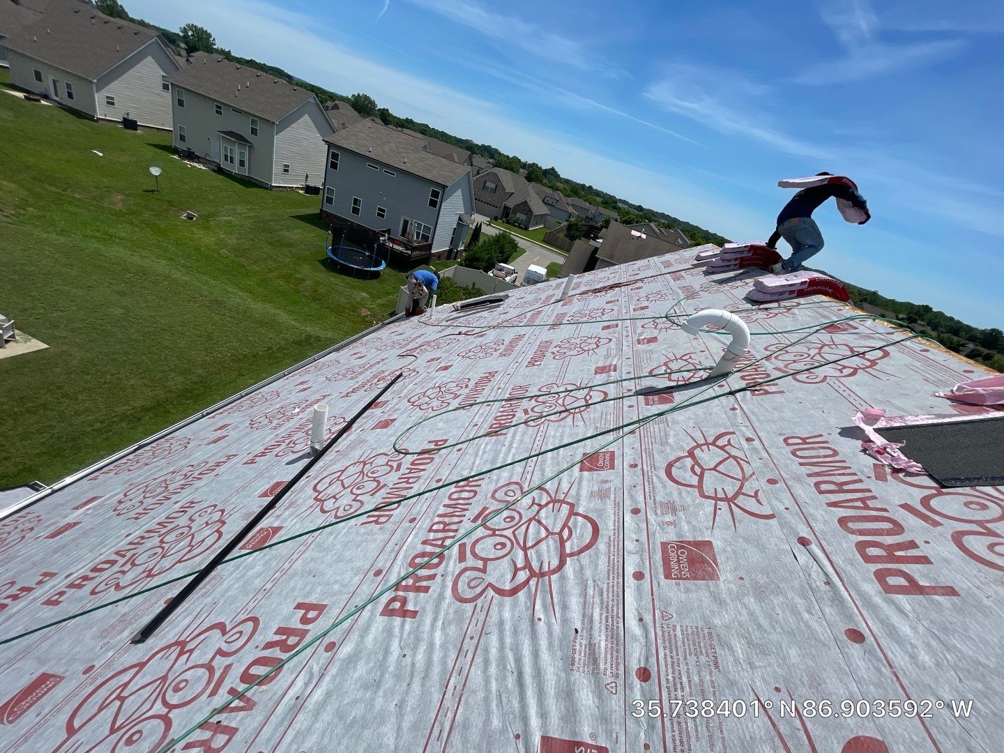 Residential Roofing Installation using Owens Corning Oakridge Roofing System by Undersun Roofing 