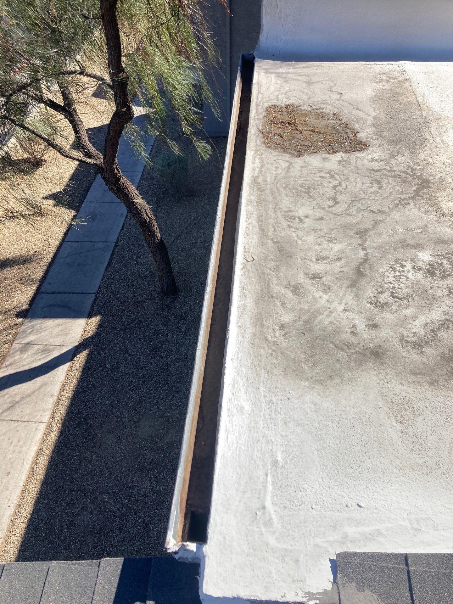 Commercial gutter cleaning North Las Vegas after photo with clean gutters