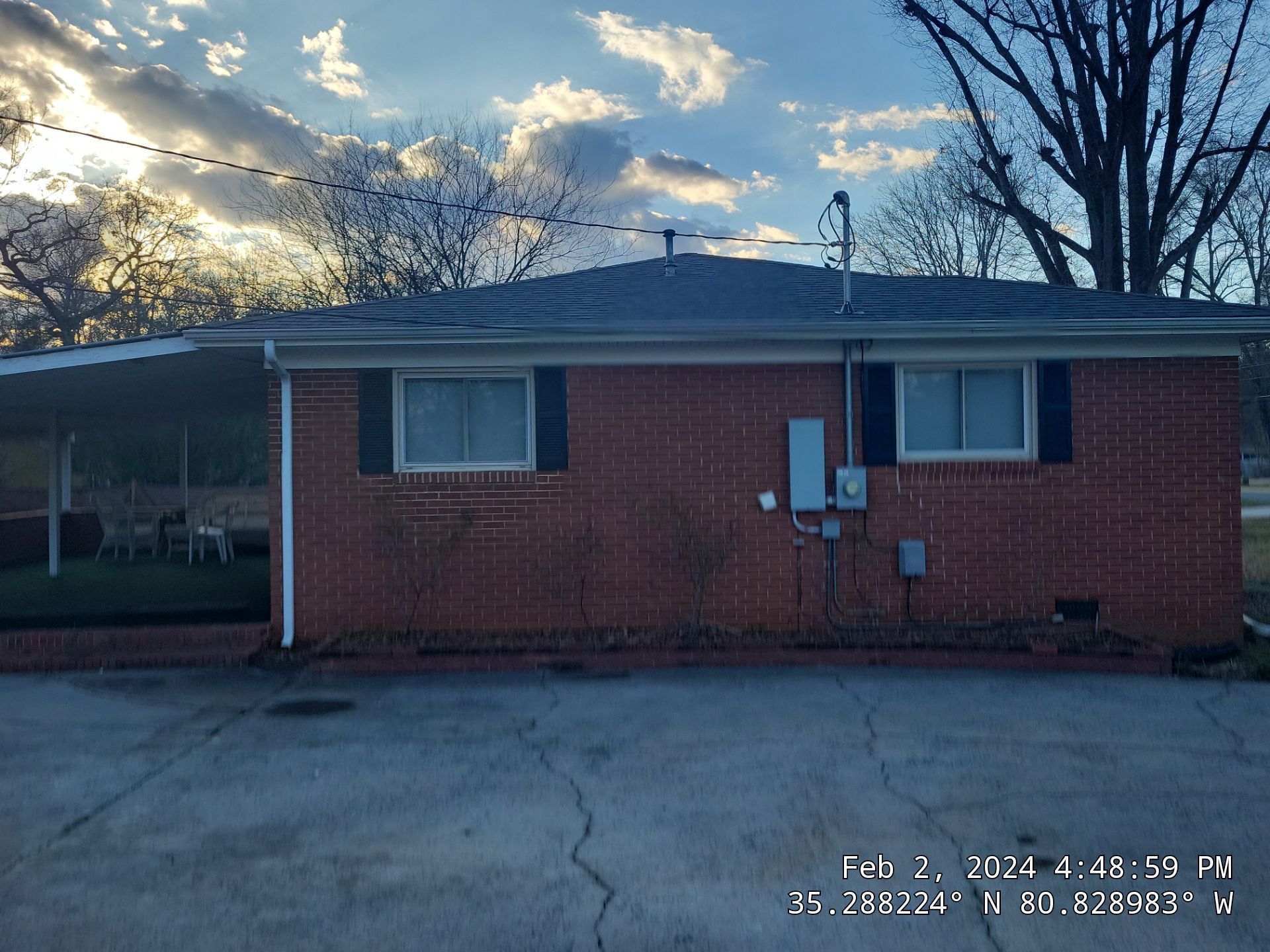 Charlotte- Williamsburg Gray by Merritt Roofing LLC